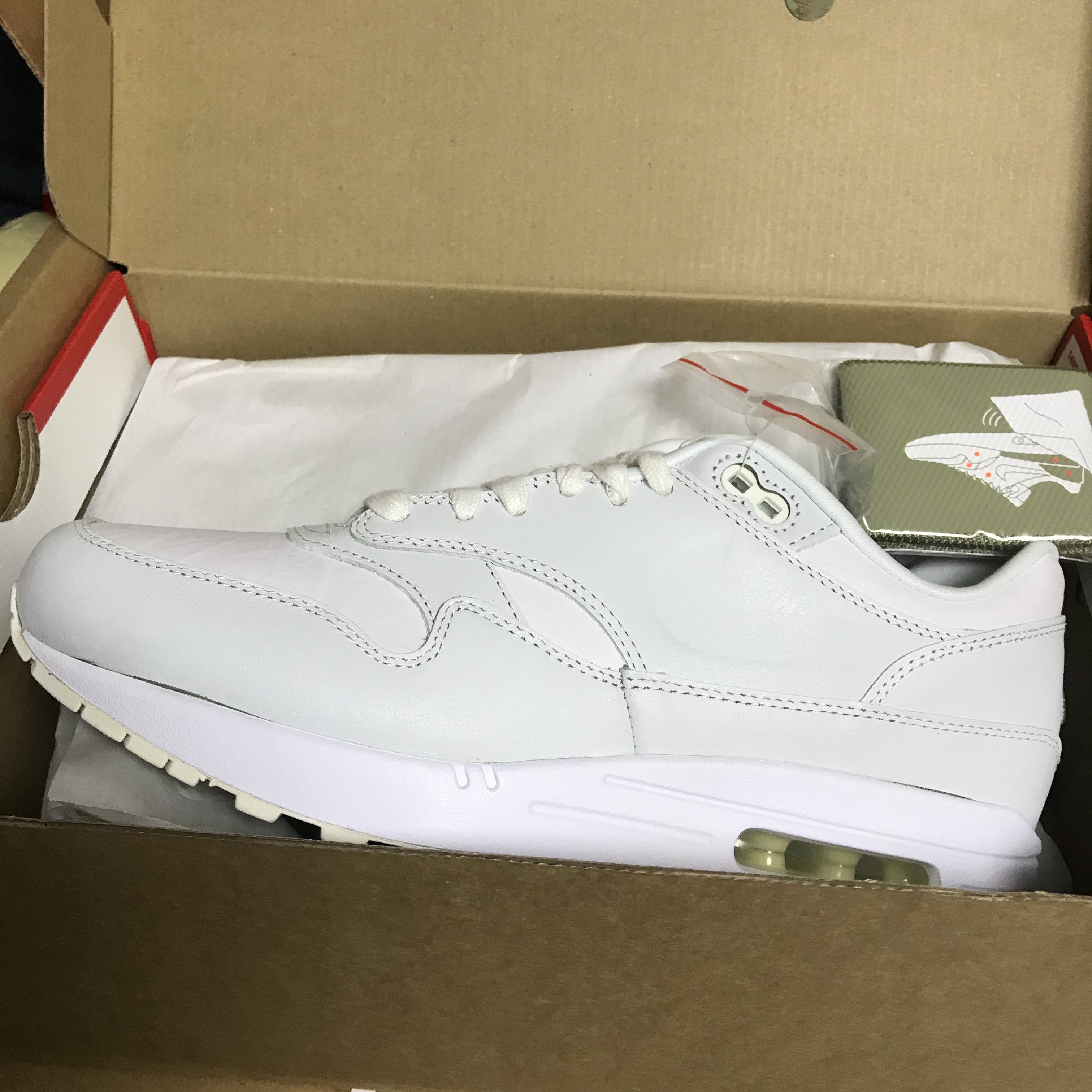 (W) Nike Air Max 1 Summit White Sail 착용 스타일 - 2