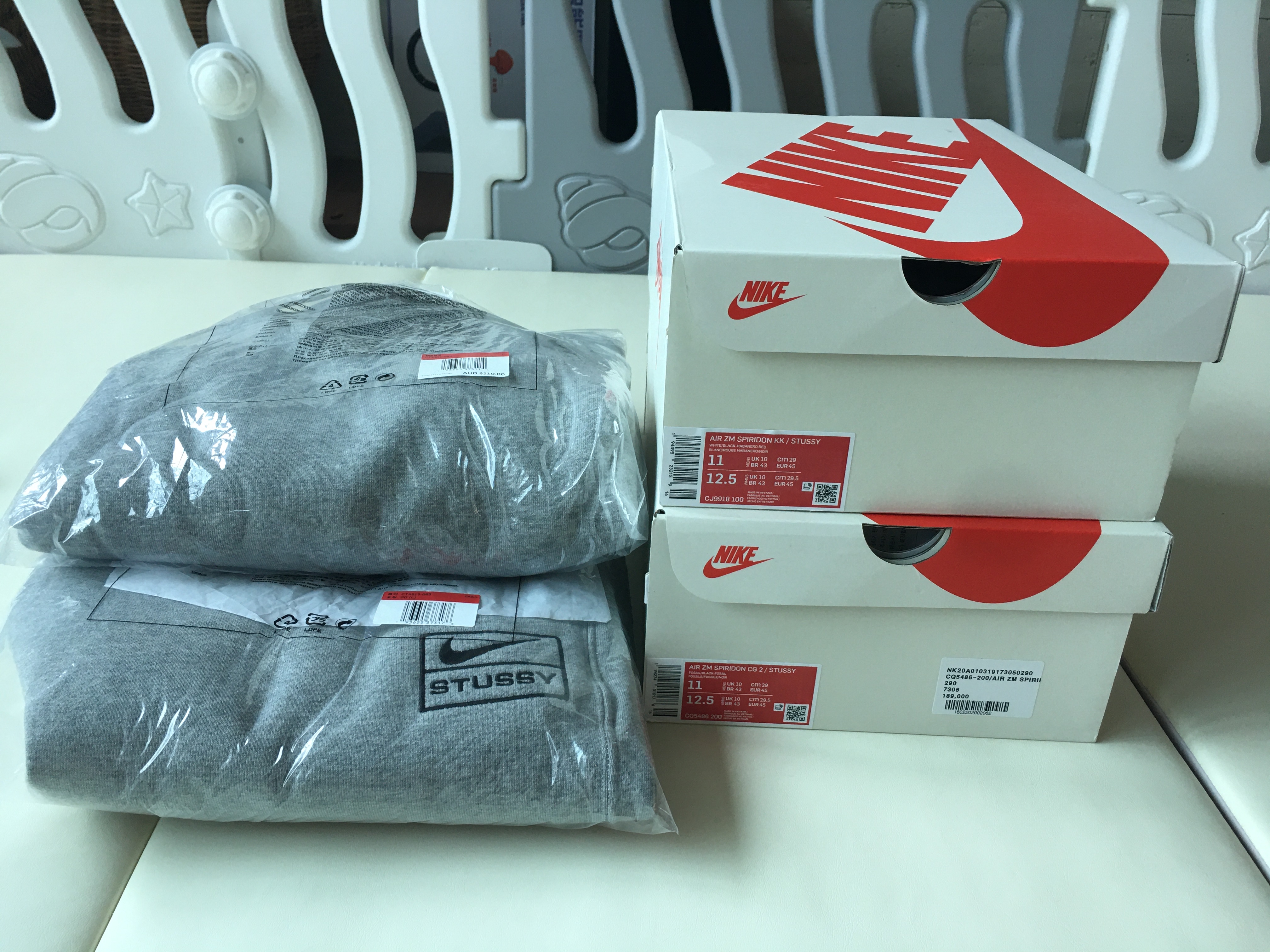 Nike x Stussy Air Zoom Spiridon Cage 2 Fossil, Nike x Stussy Air Zoom Spiridon Kukini White 착용 스타일 - 5