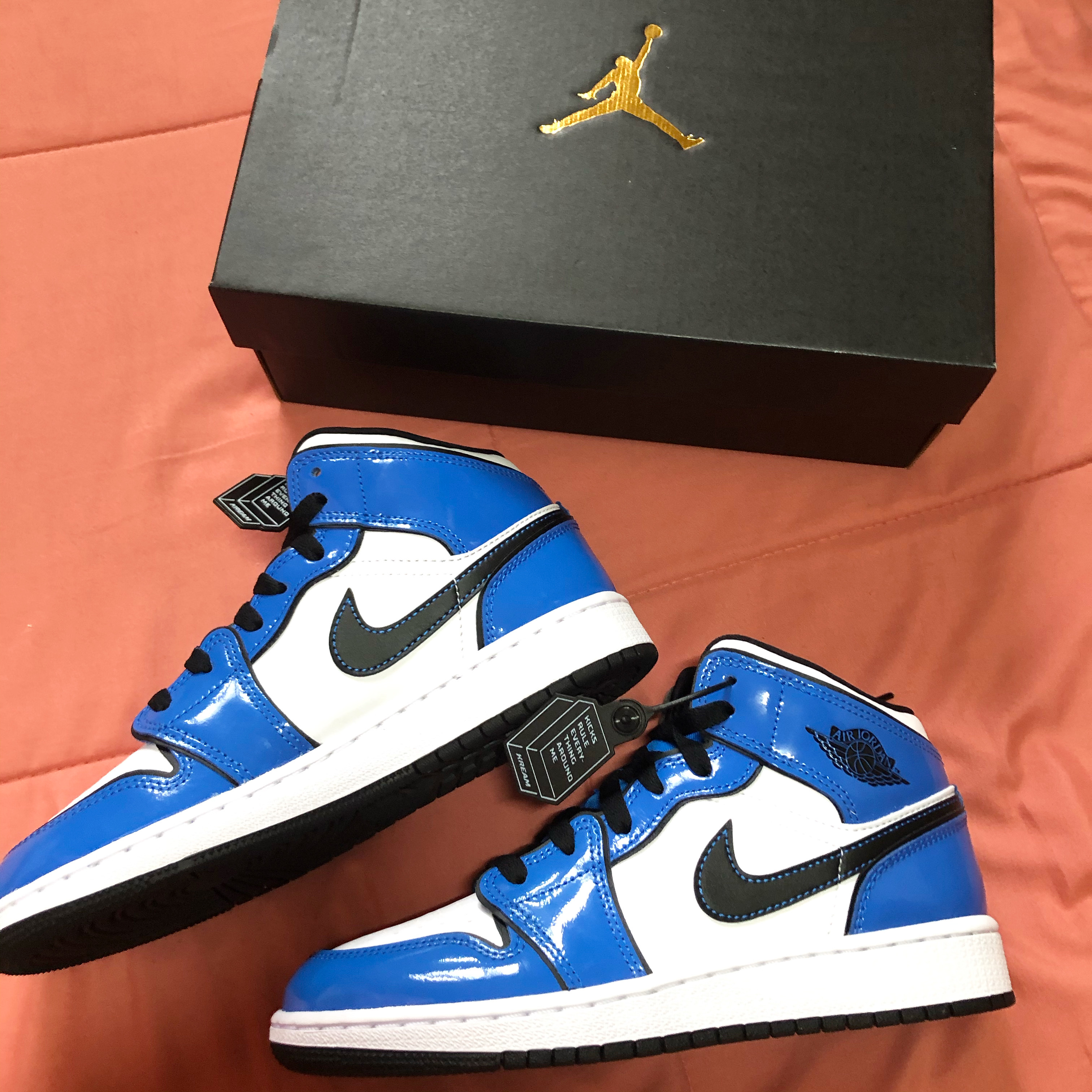 (GS) Jordan 1 Mid SE Signal Blue 착용 스타일