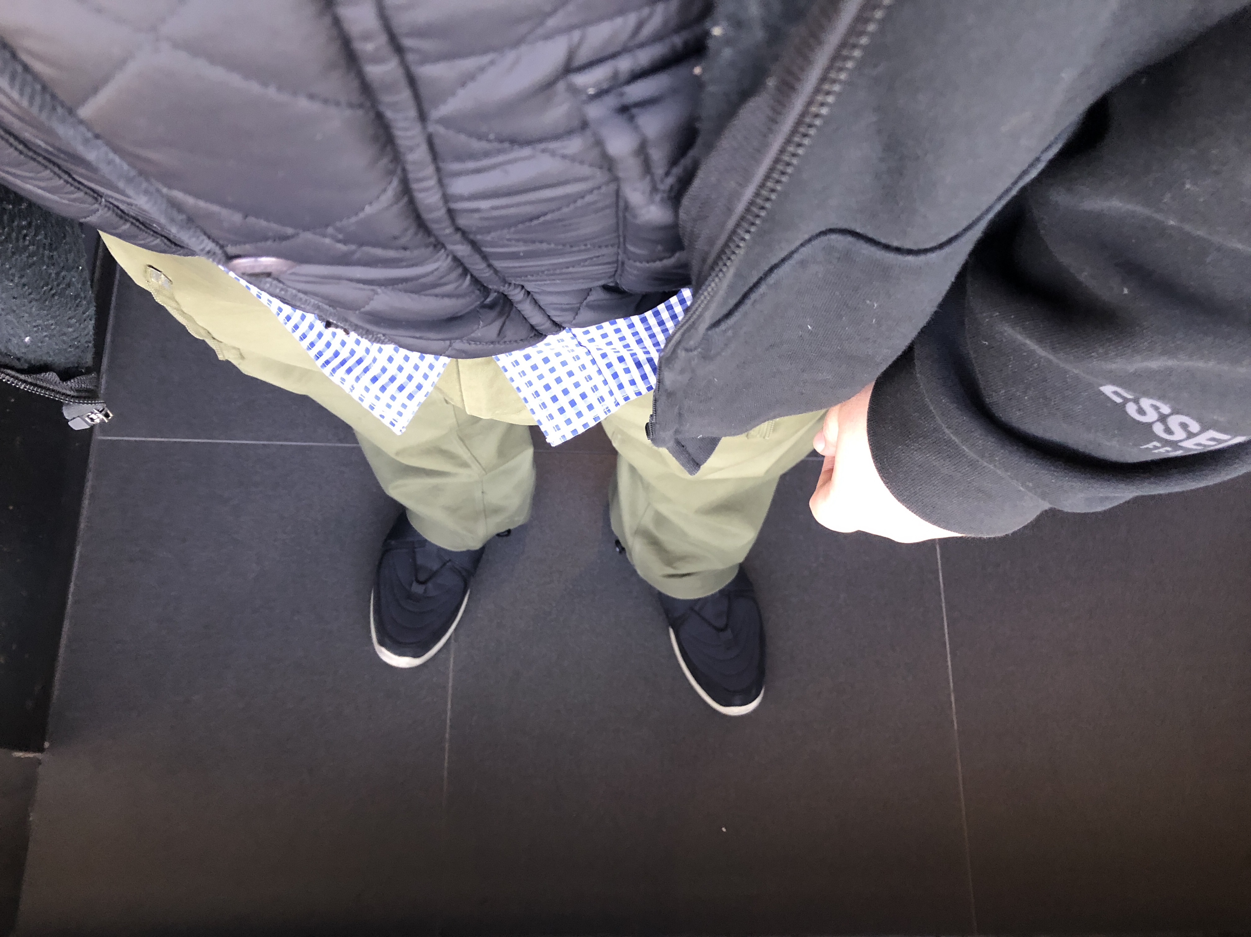 Nike x Fear of God Air Fear of God Raid Black 착용 스타일 - 2