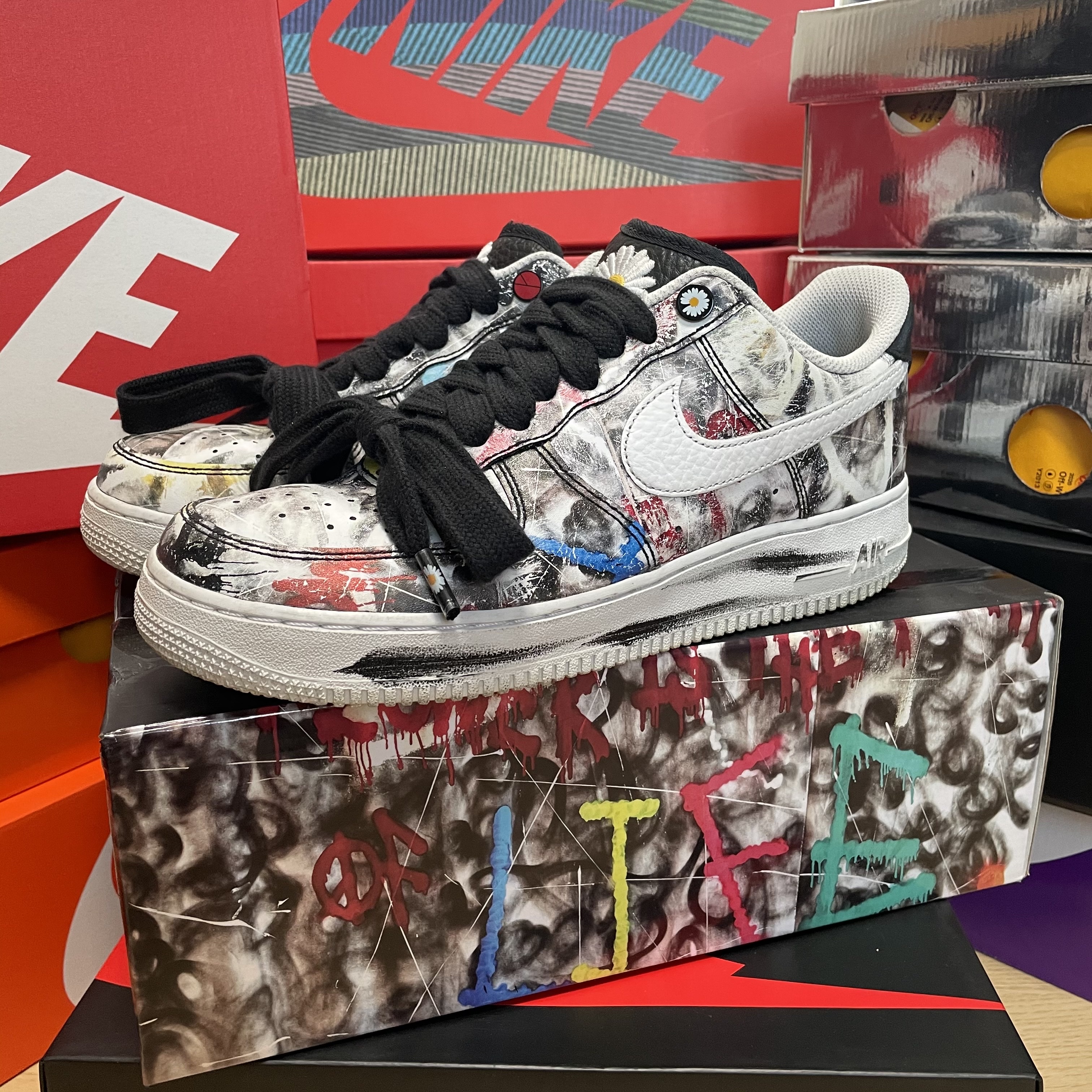 Nike x Peaceminusone Air Force 1 Low Para-Noise 착용 스타일