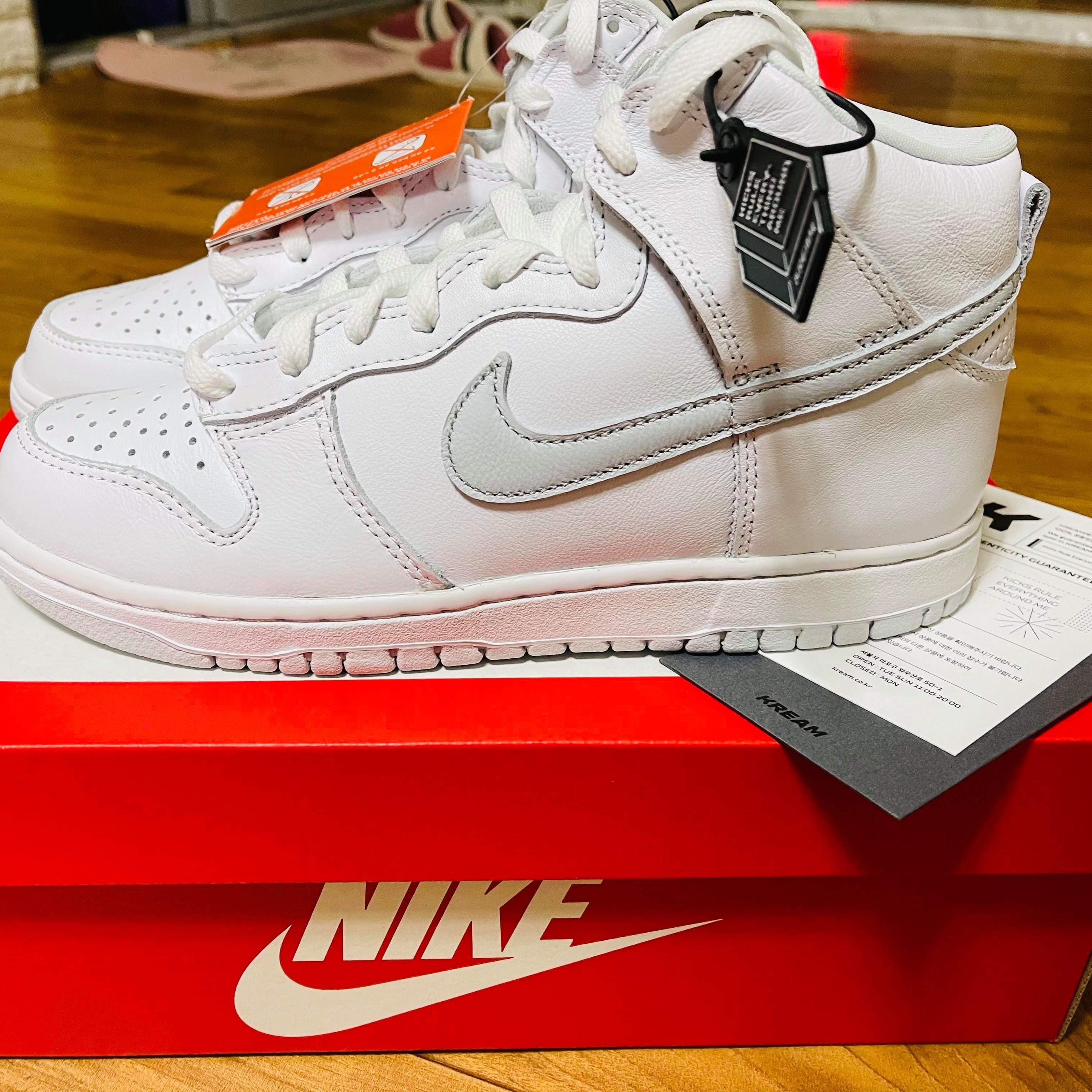 Nike Dunk High SP Pure Platinum 착용 스타일