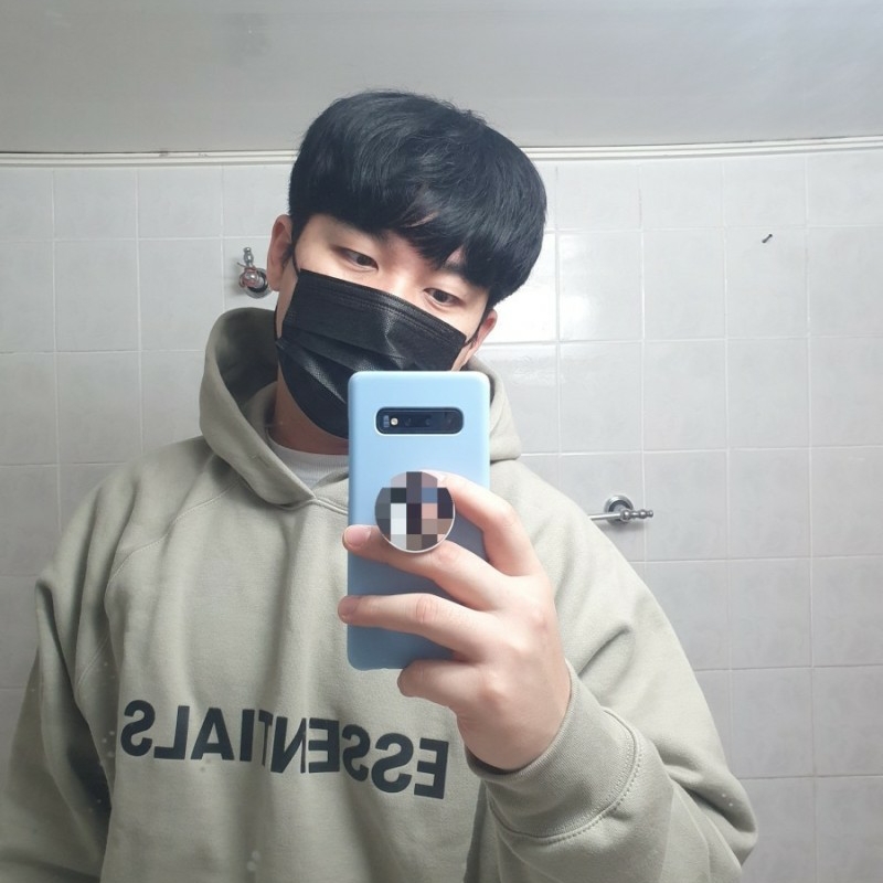Essentials 3D Silicon Applique Pullover Hoodie Olive/Khaki - 20FW 착용 스타일