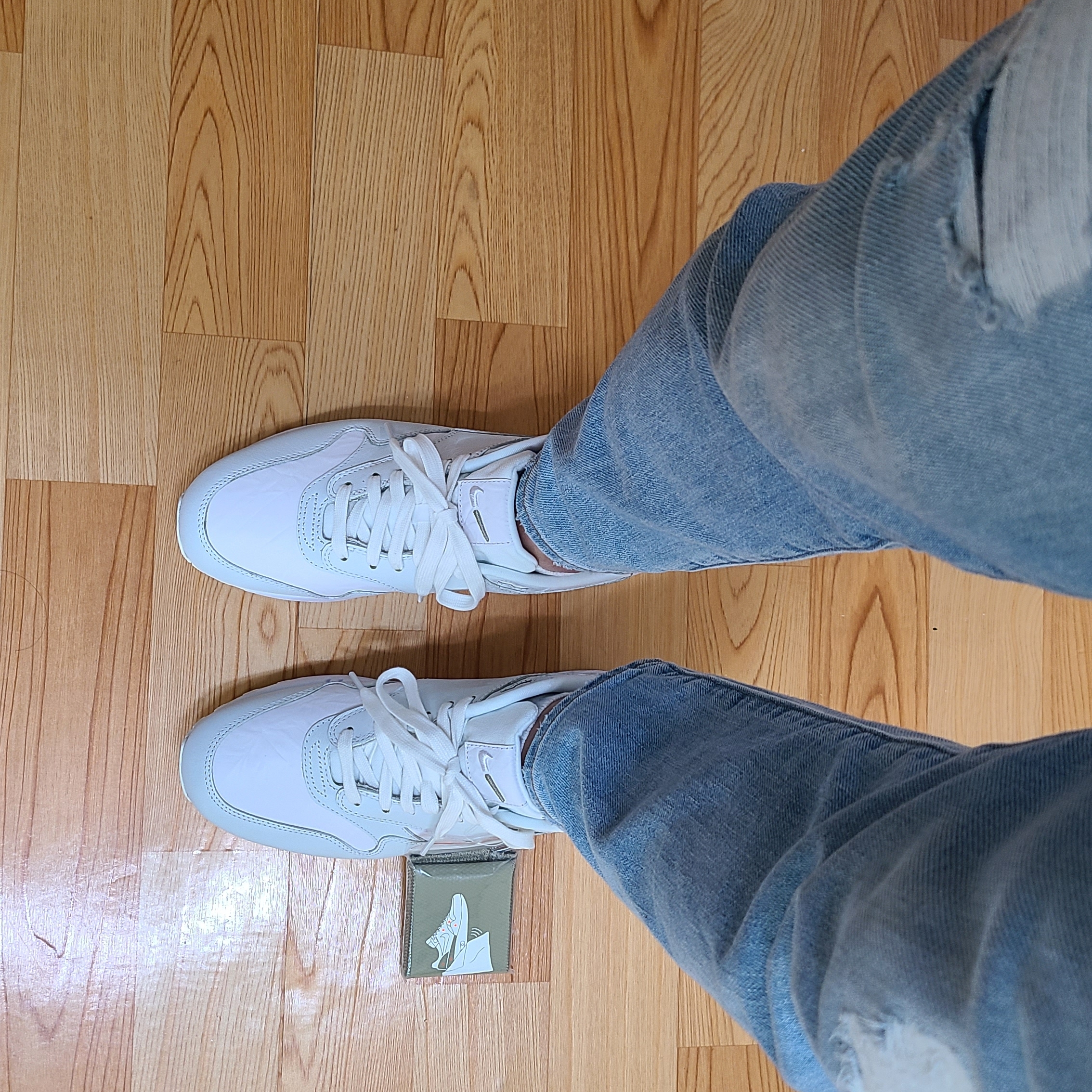 Nike Air Max 1 Asparagus 착용 스타일 - 3