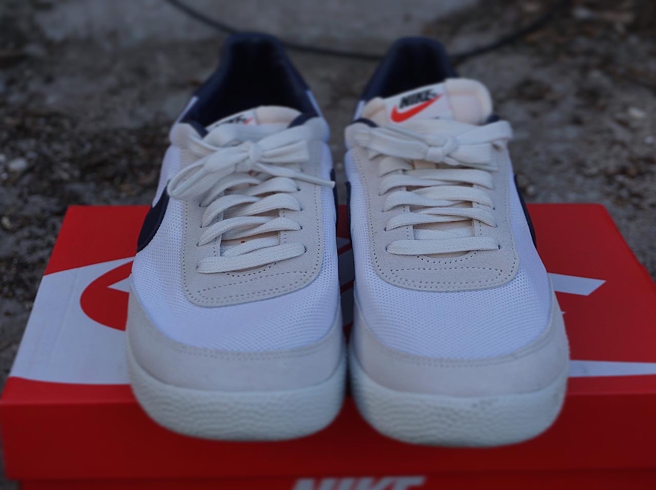 Nike Killshot OG Sail Midnight Navy 착용 스타일 - 2