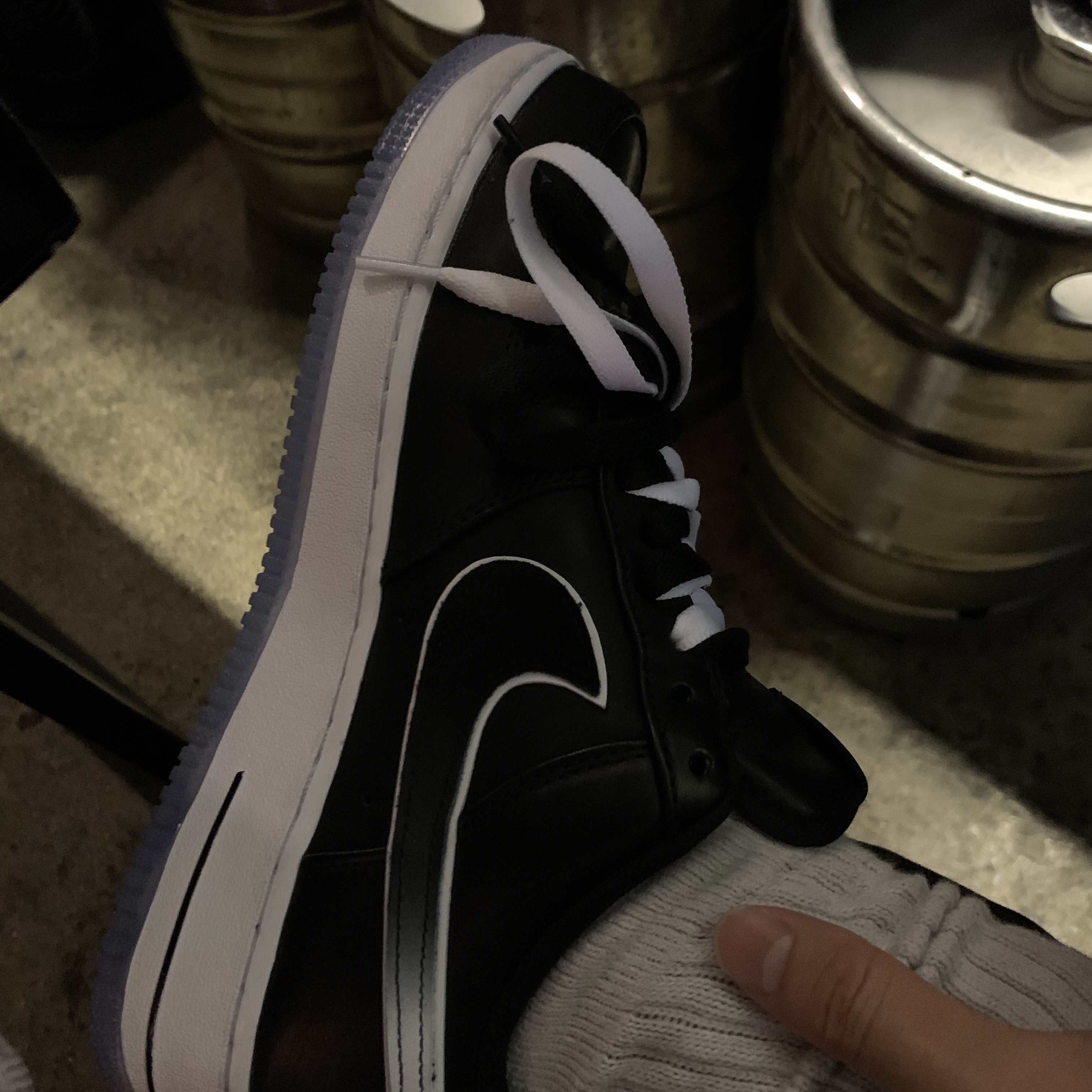 Nike x Off-White Dunk Low Pine Green, Jordan 1 Mid Chicago Black Toe 착용 스타일 - 5
