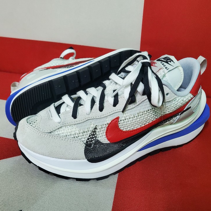 Nike x Sacai VaporWaffle Royal Fuchsia 착용 스타일 - 1