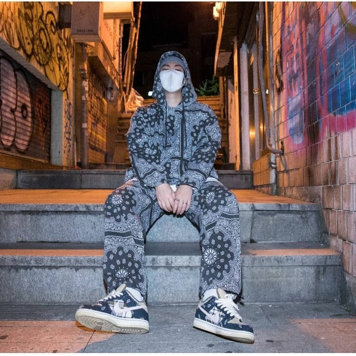 Nike x Travis Scott SB Dunk Low 착용 스타일