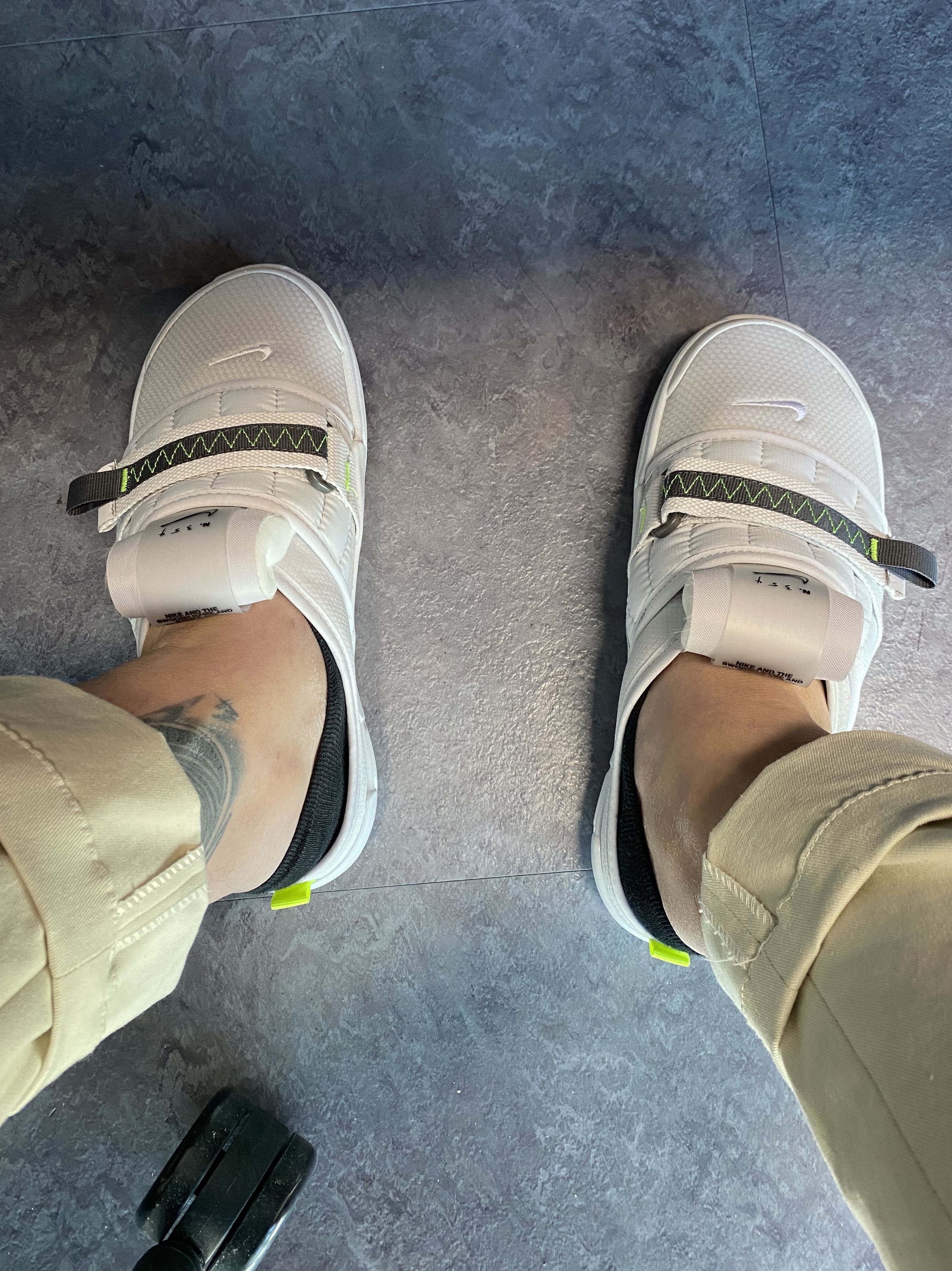 Nike Offline Vast Grey 착용 스타일
