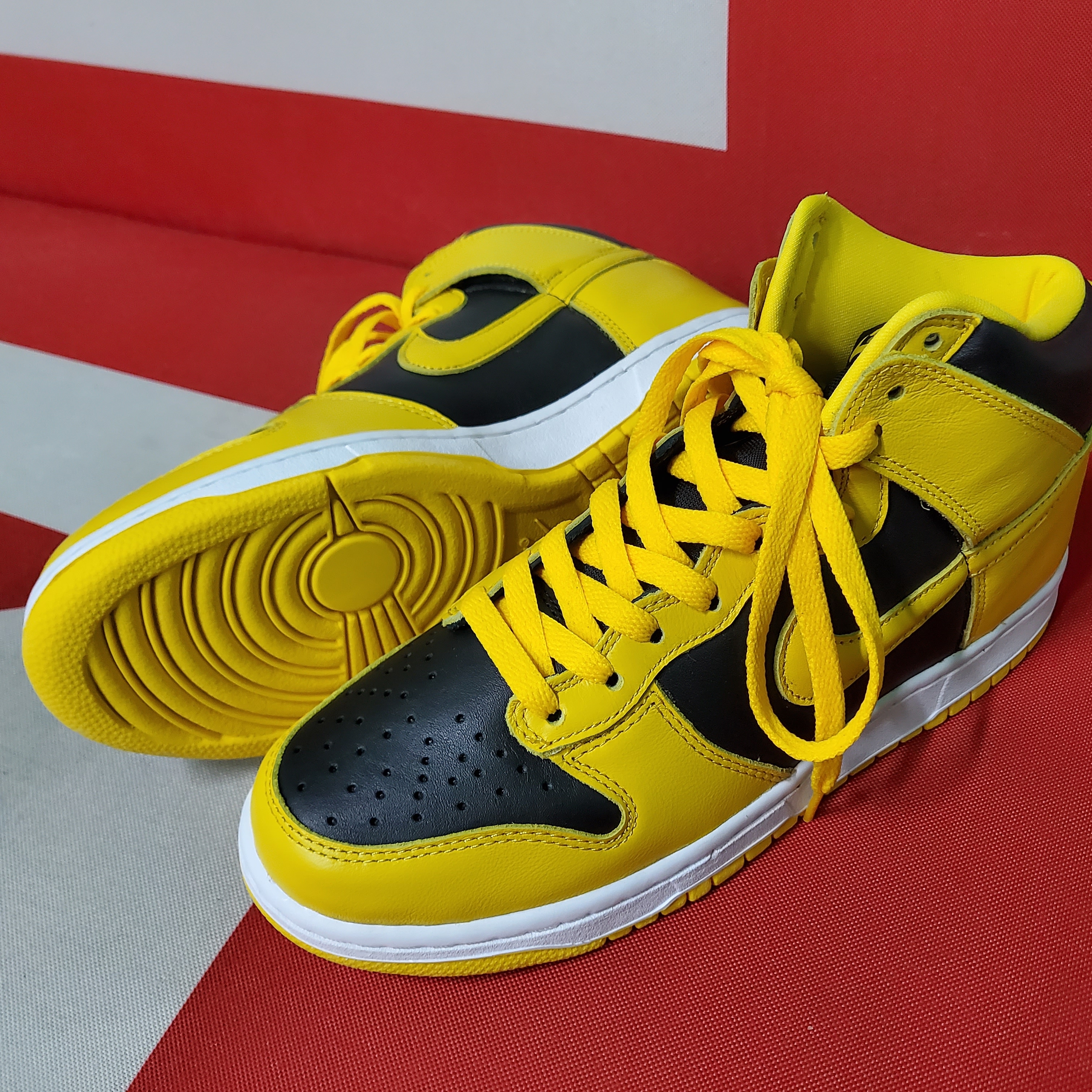 Nike Dunk High SP Varsity Maize 착용 스타일 - 1
