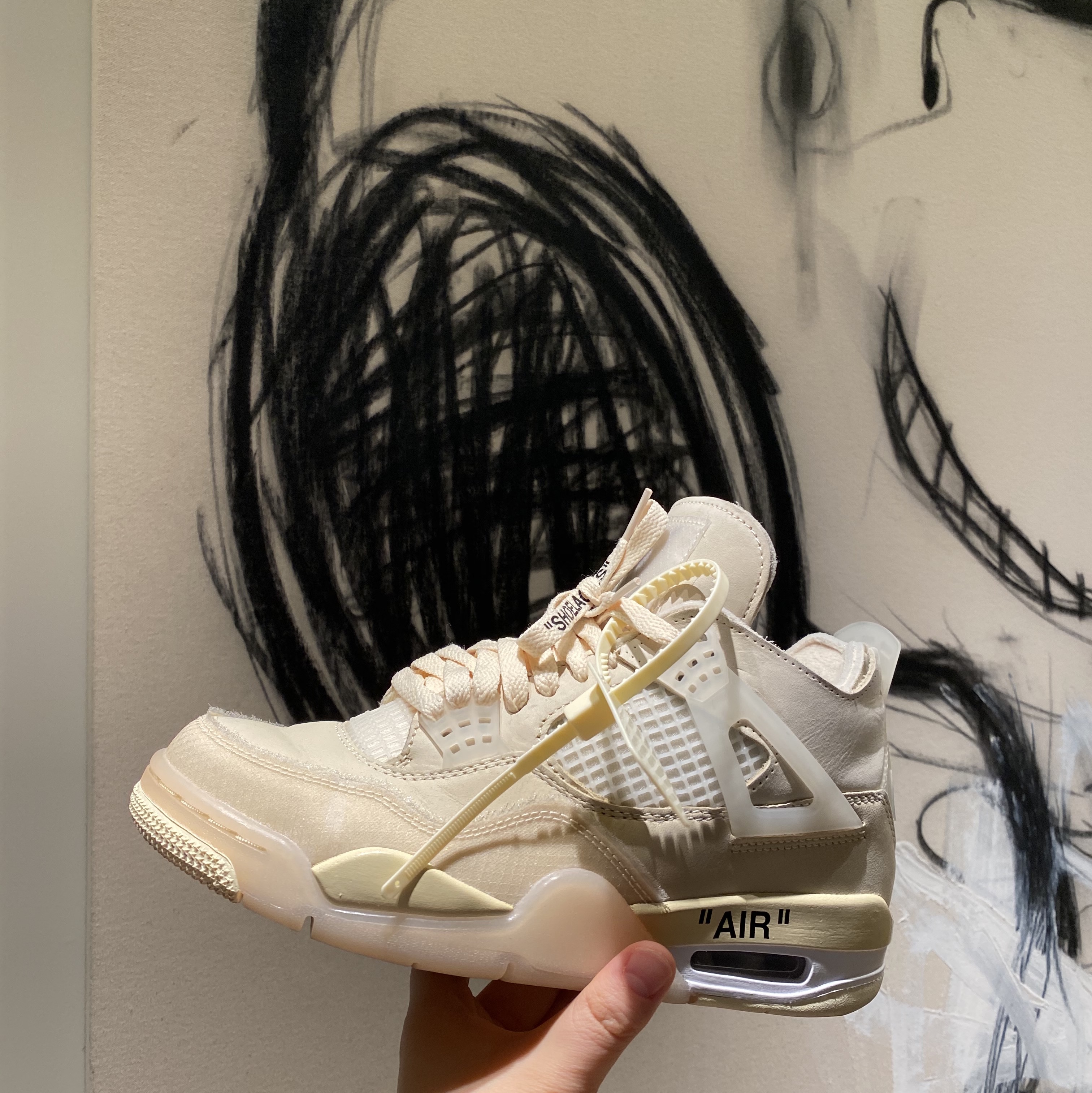(W) Jordan 4 x Off-White Retro SP Sail 착용 스타일
