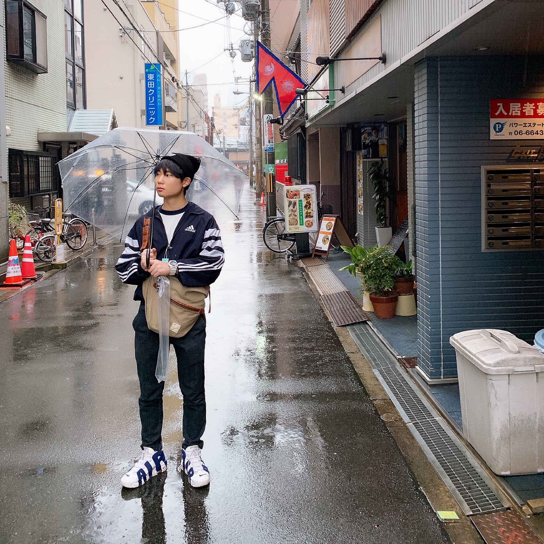 Nike Air More Uptempo Knicks 착용 스타일