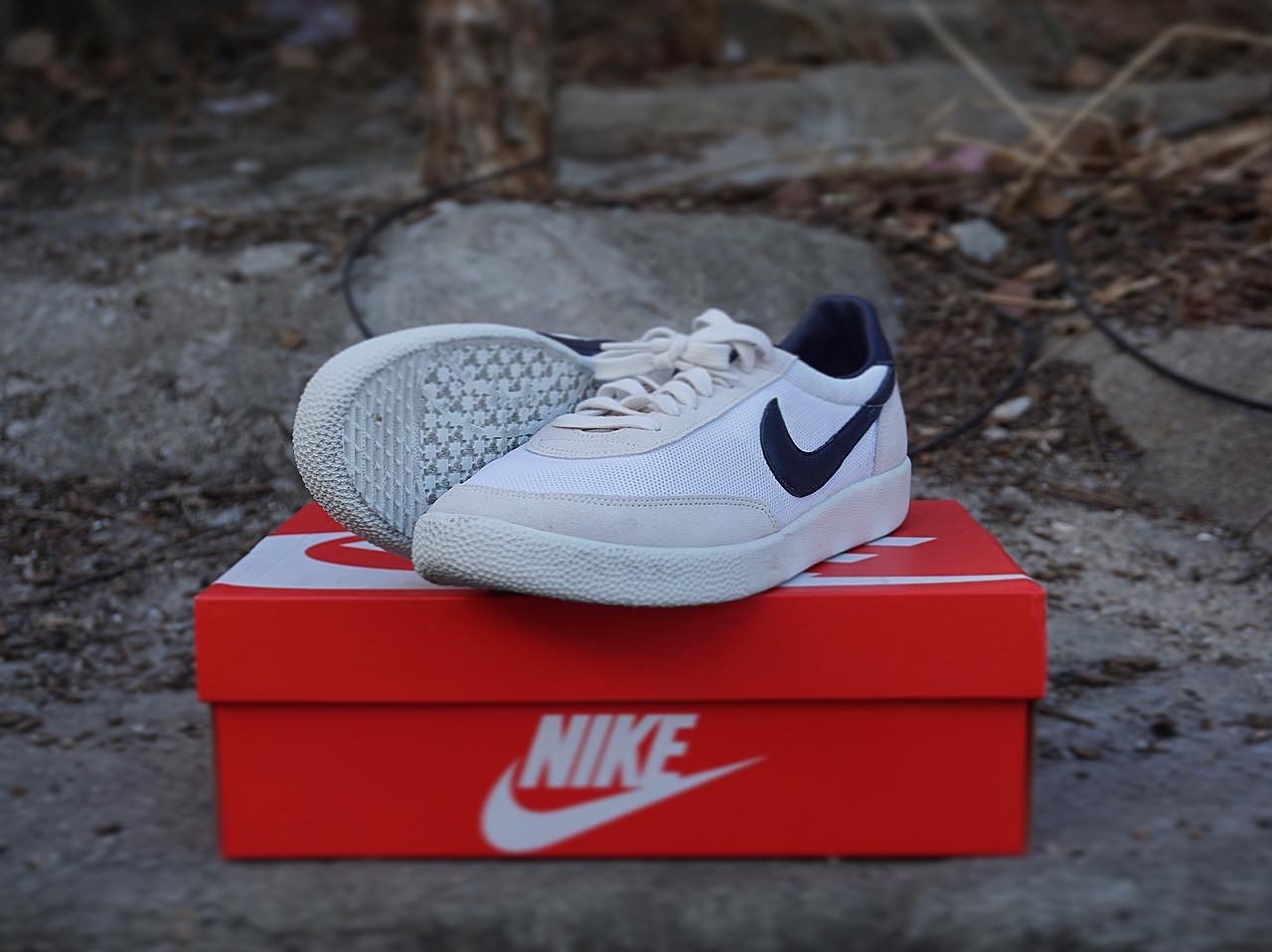 Nike Killshot OG Sail Midnight Navy 착용 스타일 - 1
