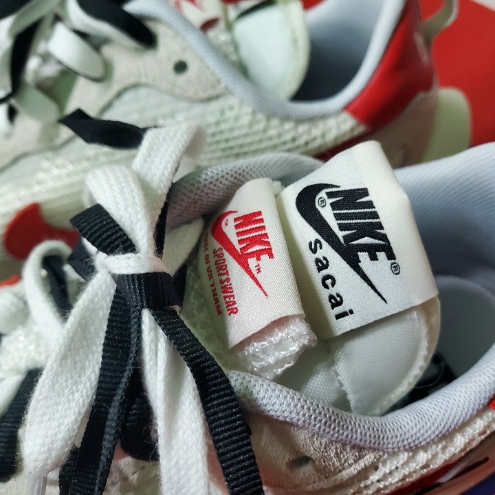 Nike x Sacai VaporWaffle Royal Fuchsia 착용 스타일 - 3