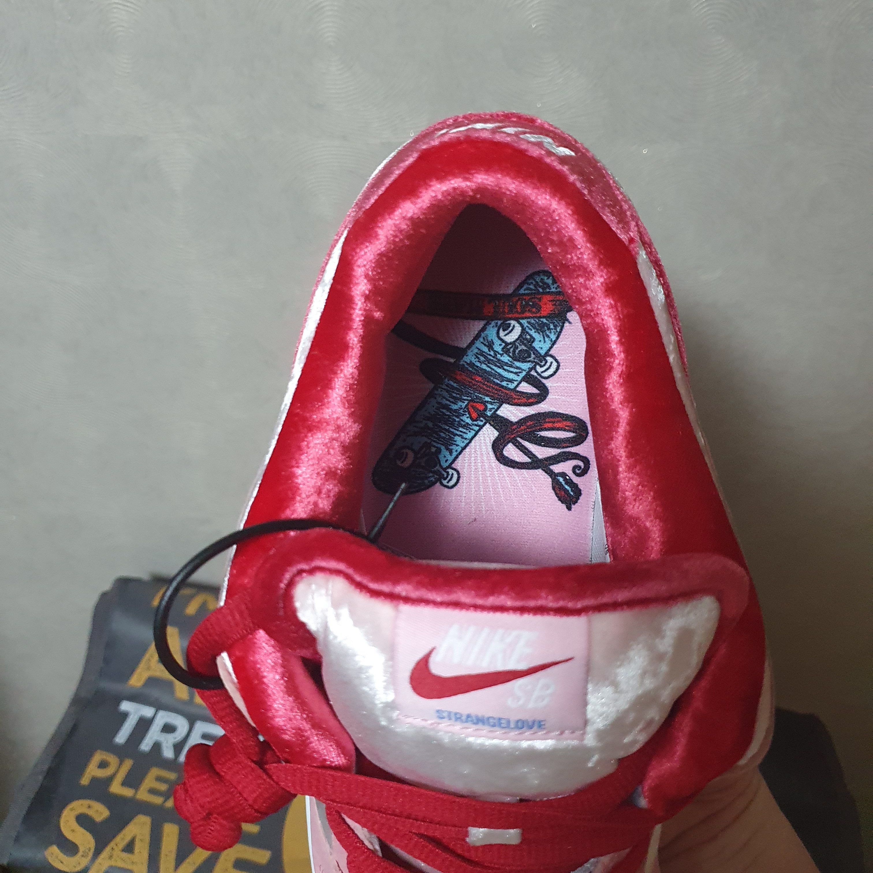 Nike x StrangeLove SB Dunk Low Pink (Regular Box) 착용 스타일 - 4