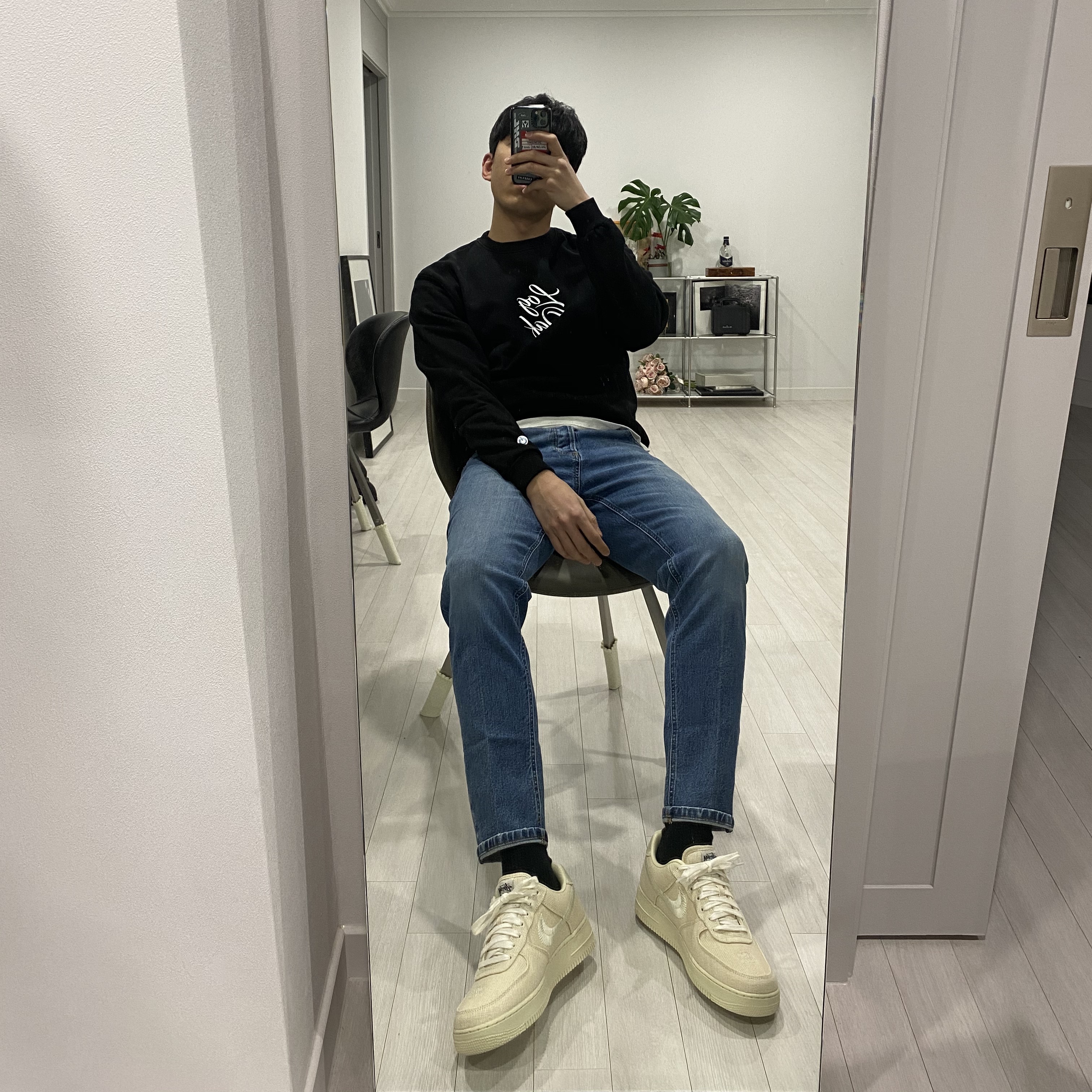 Nike x Stussy Air Force 1 Low Fossil 착용 스타일 - 2