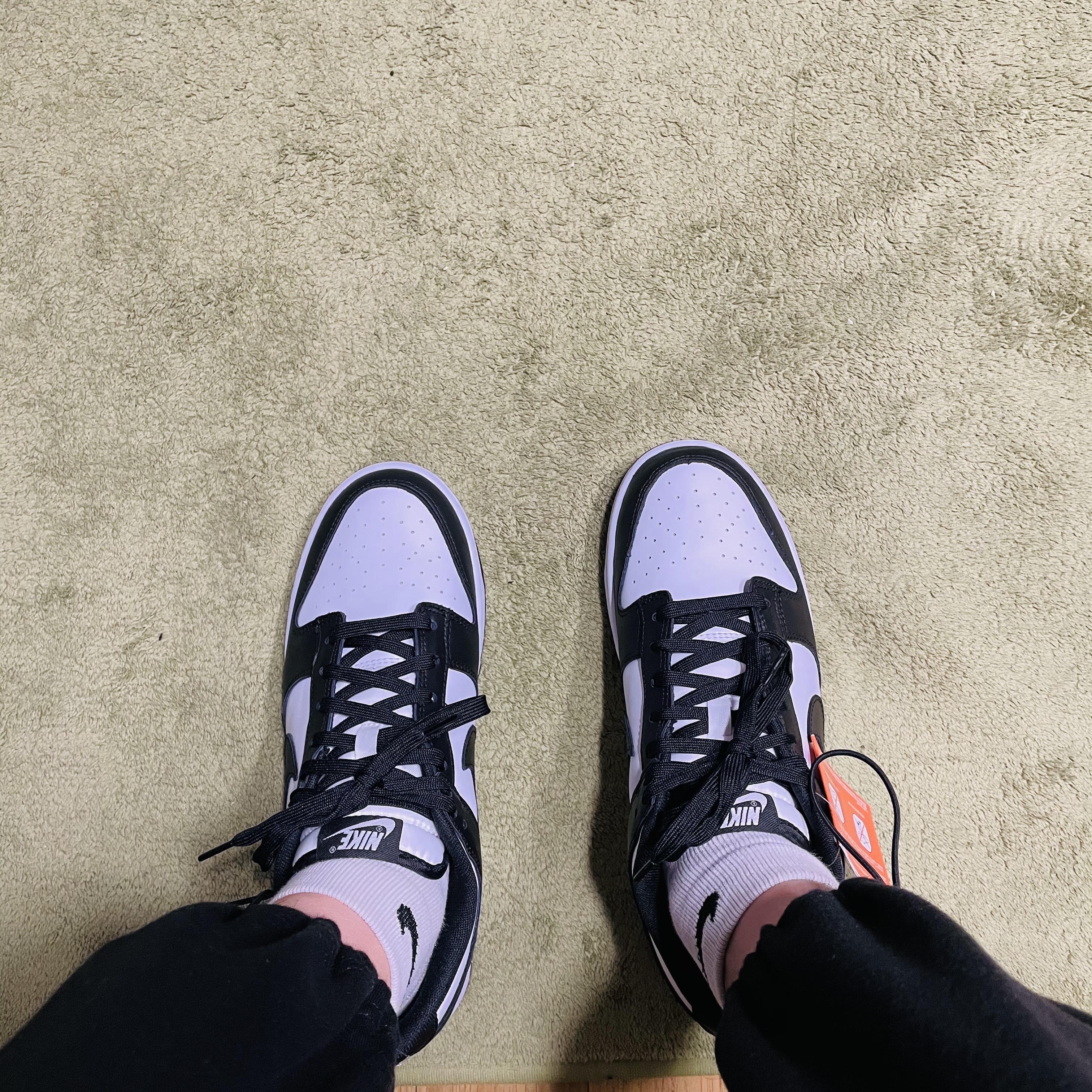 Nike Dunk Low Retro Black 착용 스타일 - 3