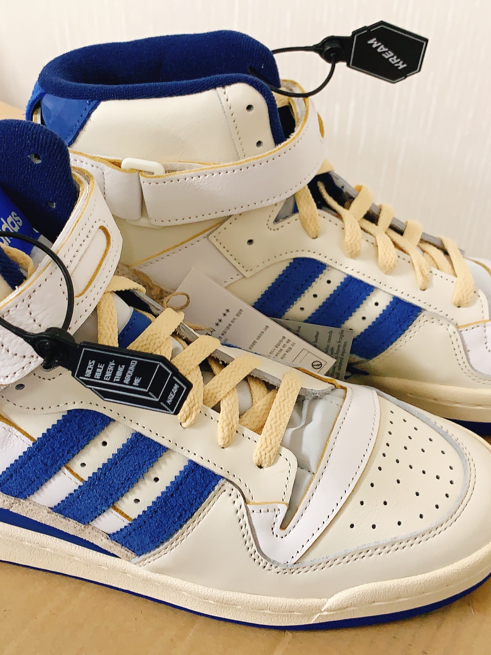Adidas OG Forum 84 High Blue Thread 착용 스타일 - 2