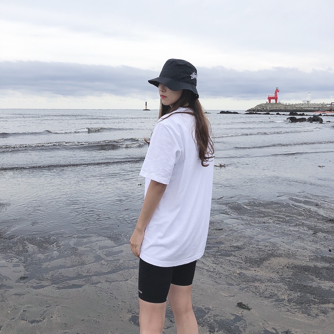 Nike x Stussy Bucket Hat Black 착용 스타일 - 1