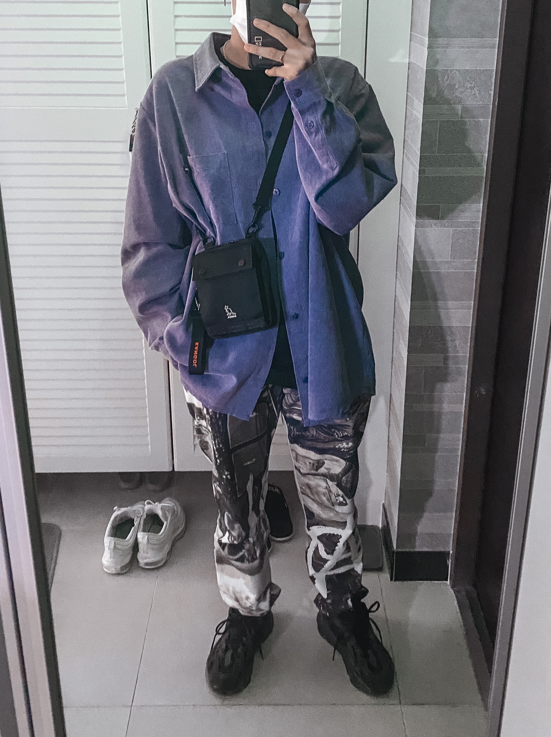 Adidas Yeezy Boost 700 V2 Vanta 2019 착용 스타일