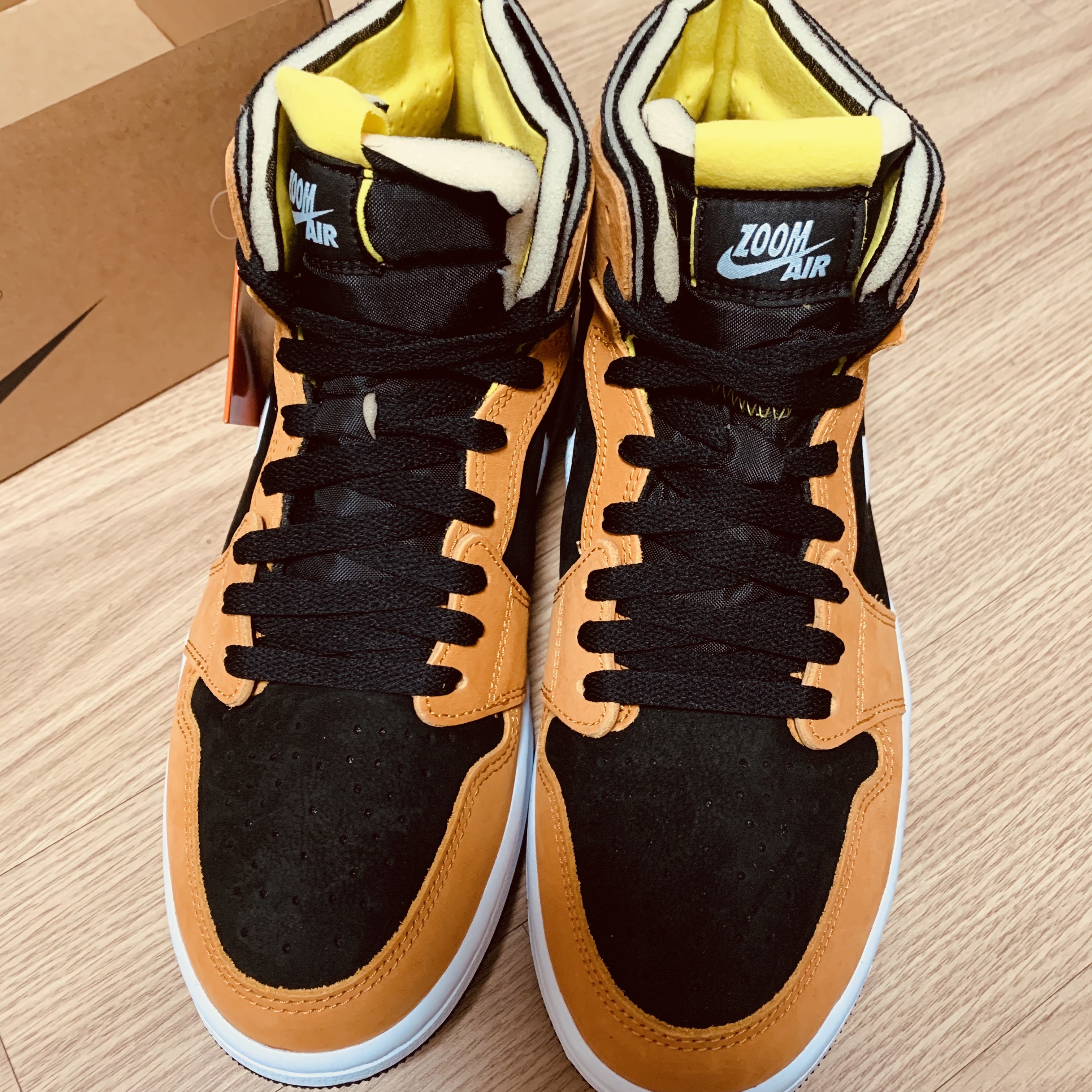 Jordan 1 Zoom Air CMFT Monarch Orange 착용 스타일
