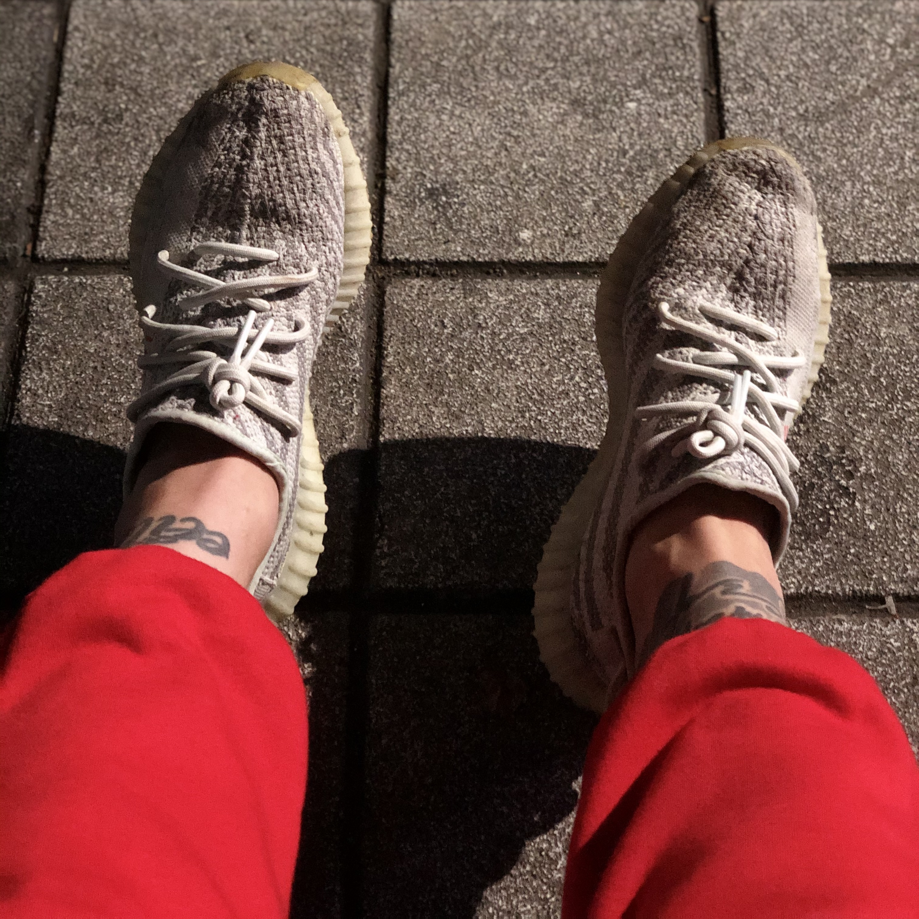 Adidas Yeezy Boost 350 V2 Blue Tint 2017 착용 스타일