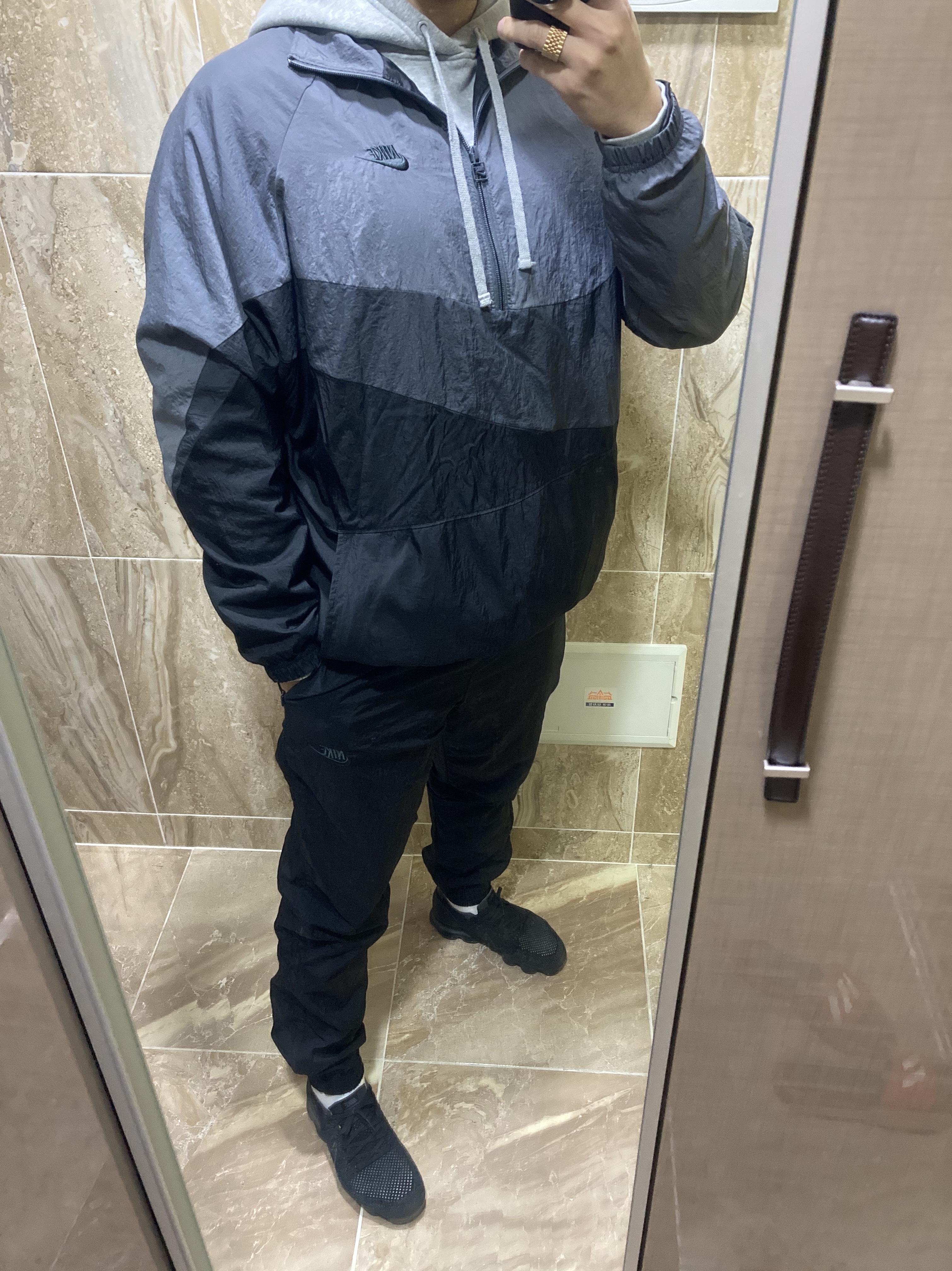 Nike Air VaporMax Triple Black 2.0 착용 스타일