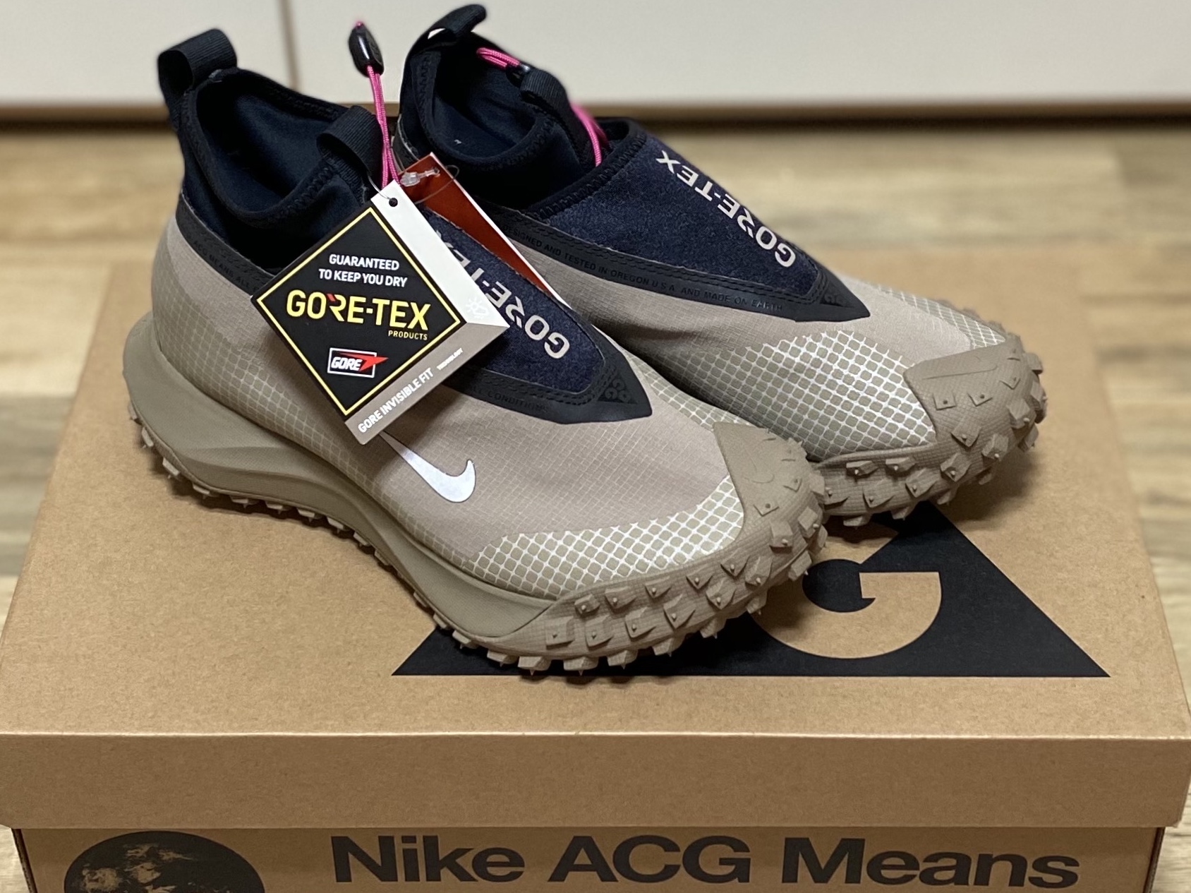 Nike ACG Mountain Fly Gore-Tex Khaki 착용 스타일