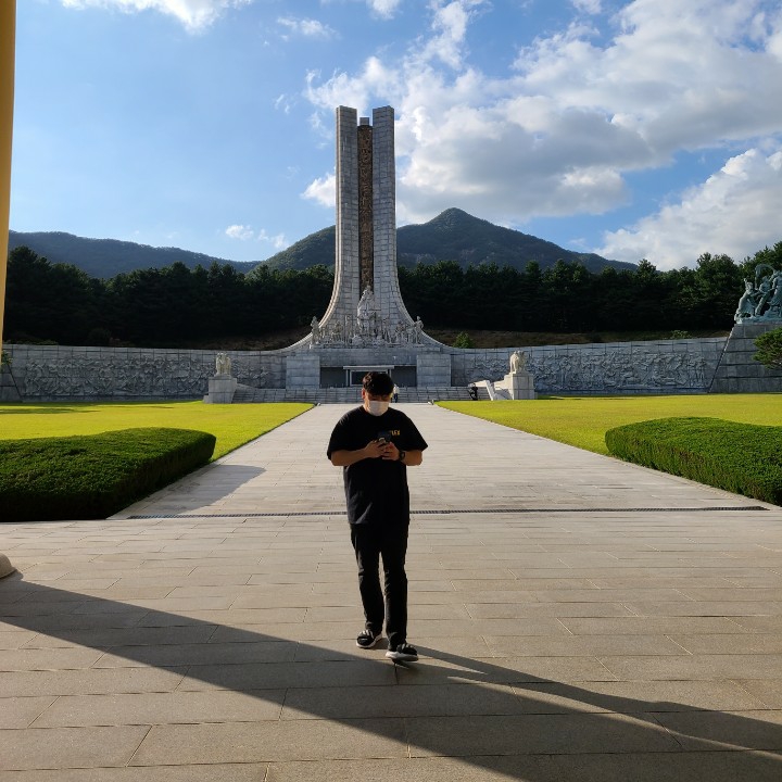 KREAM 프로필 이미지