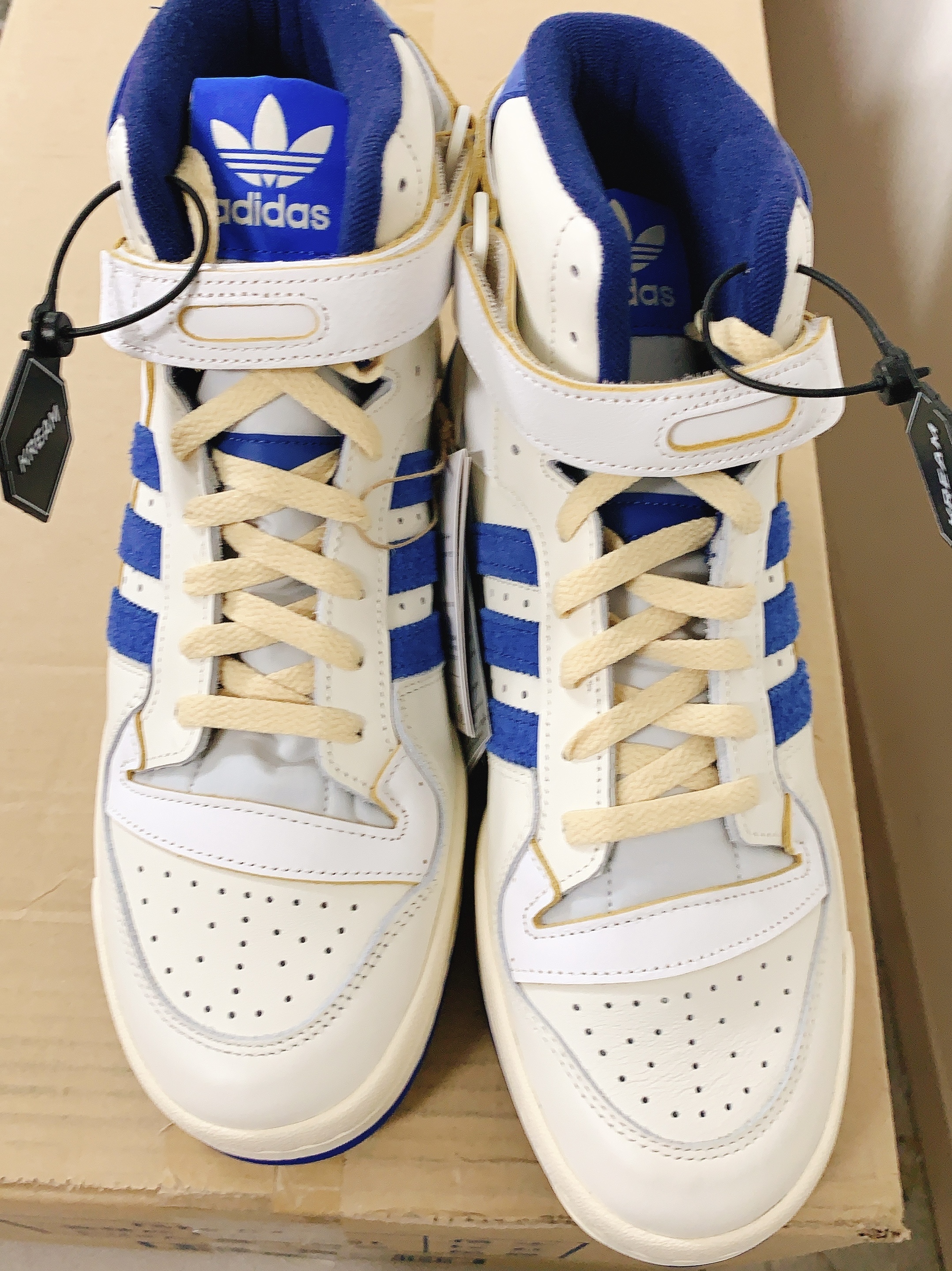Adidas OG Forum 84 High Blue Thread 착용 스타일 - 1