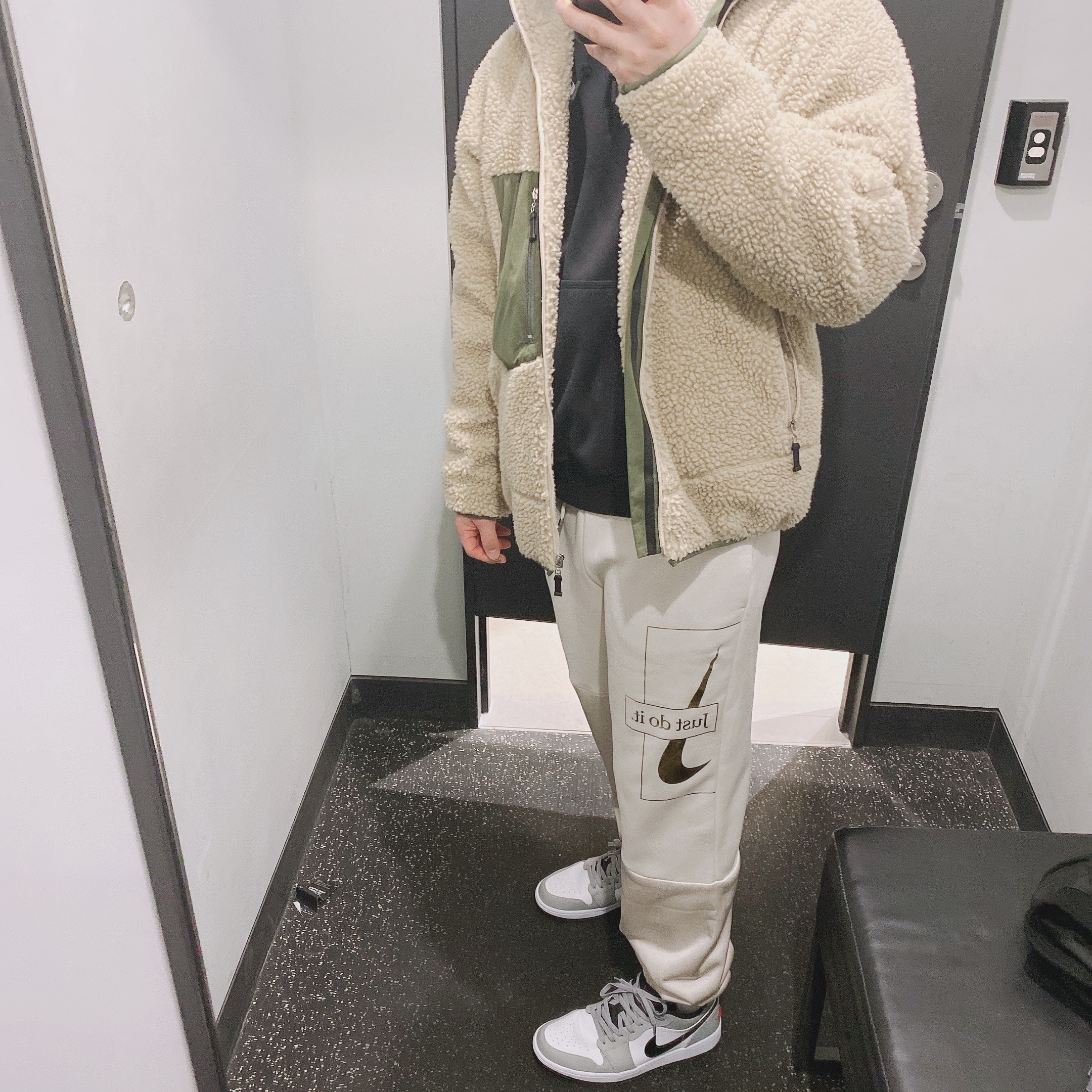 Jordan 1 Low Light Smoke Grey 착용 스타일