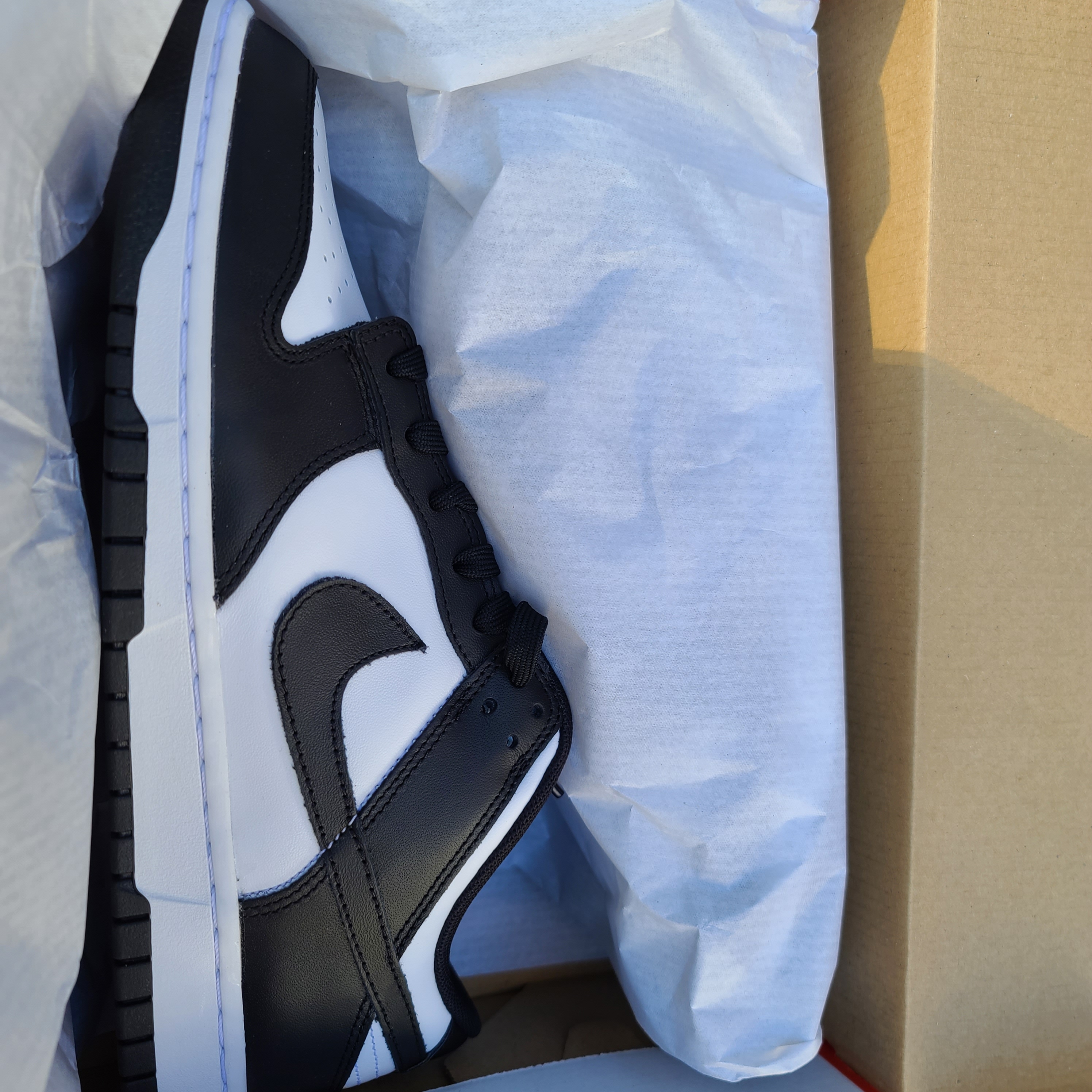 Nike Dunk Low Retro Black 착용 스타일 - 2