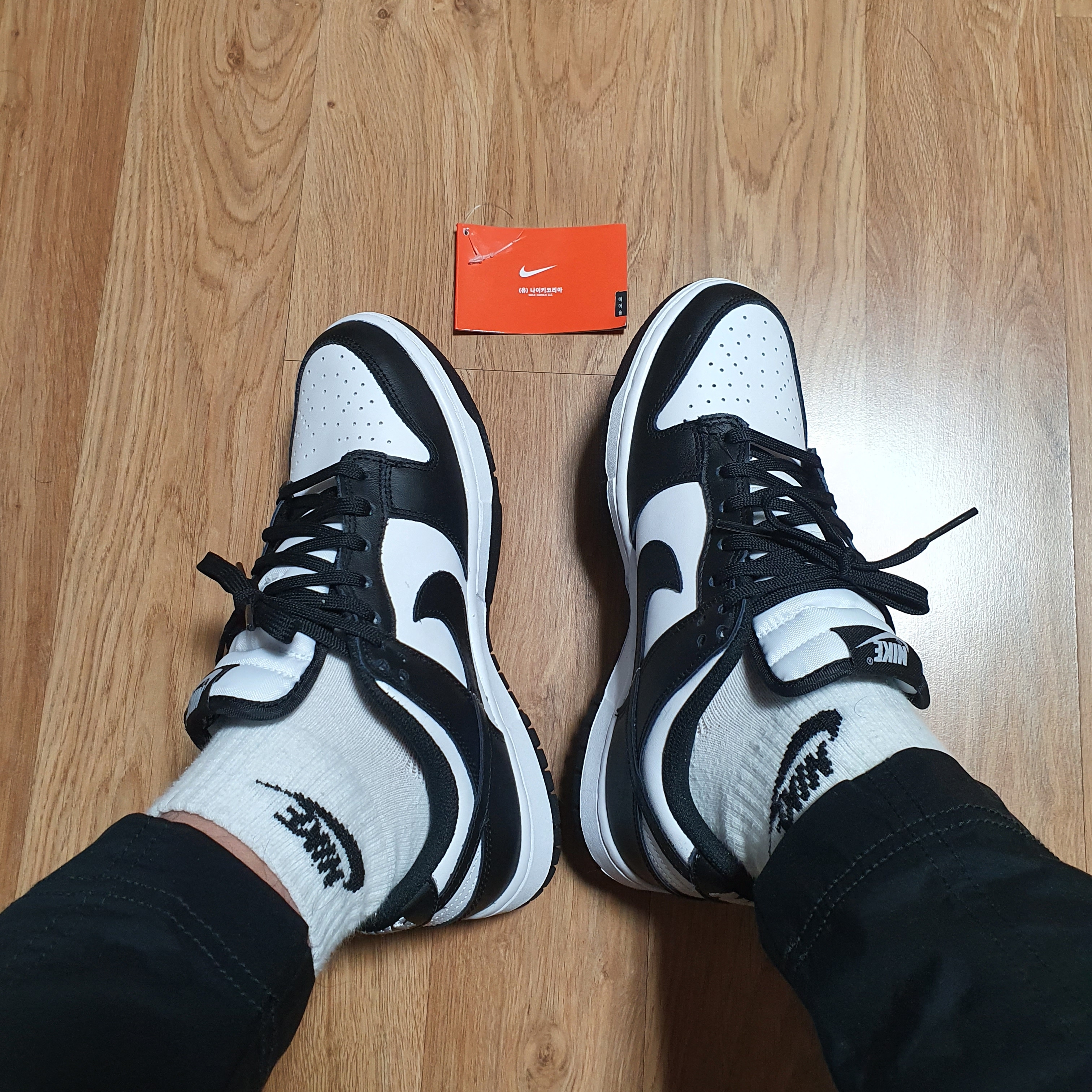 (W) Nike Dunk Low Black 착용 스타일 - 3