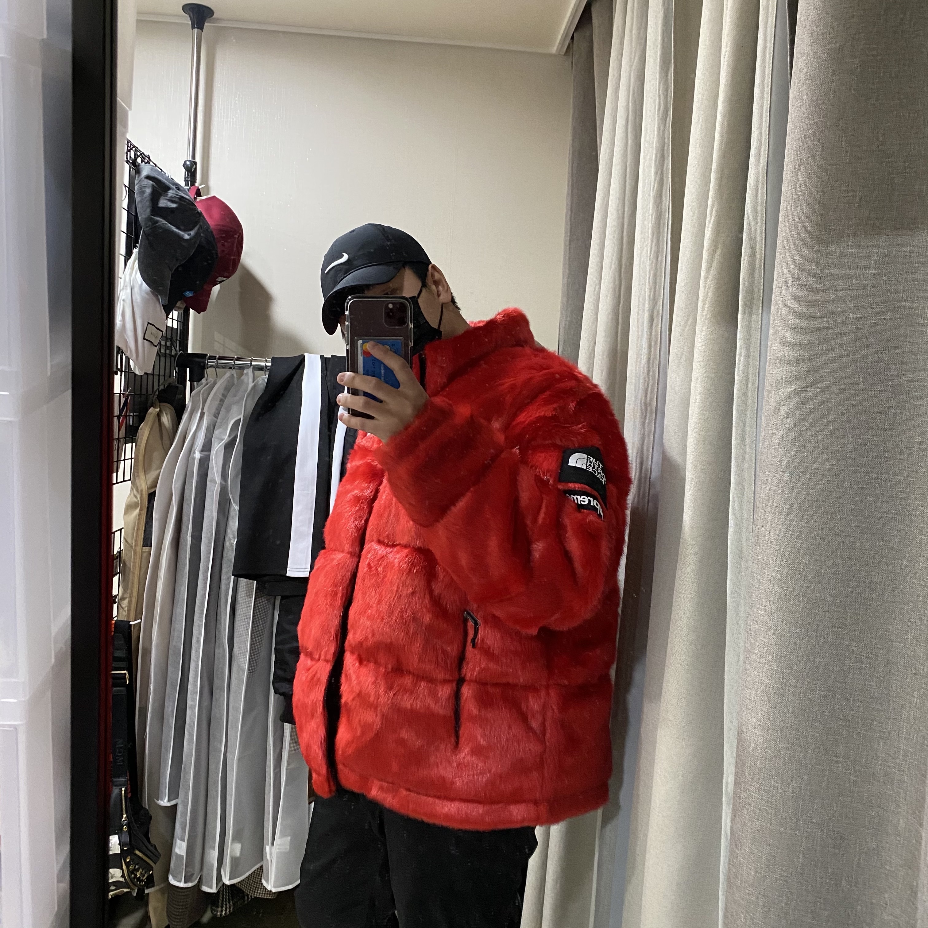Supreme x The North Face Faux Fur Nuptse Jacket Red - 20FW 착용 스타일 - 1