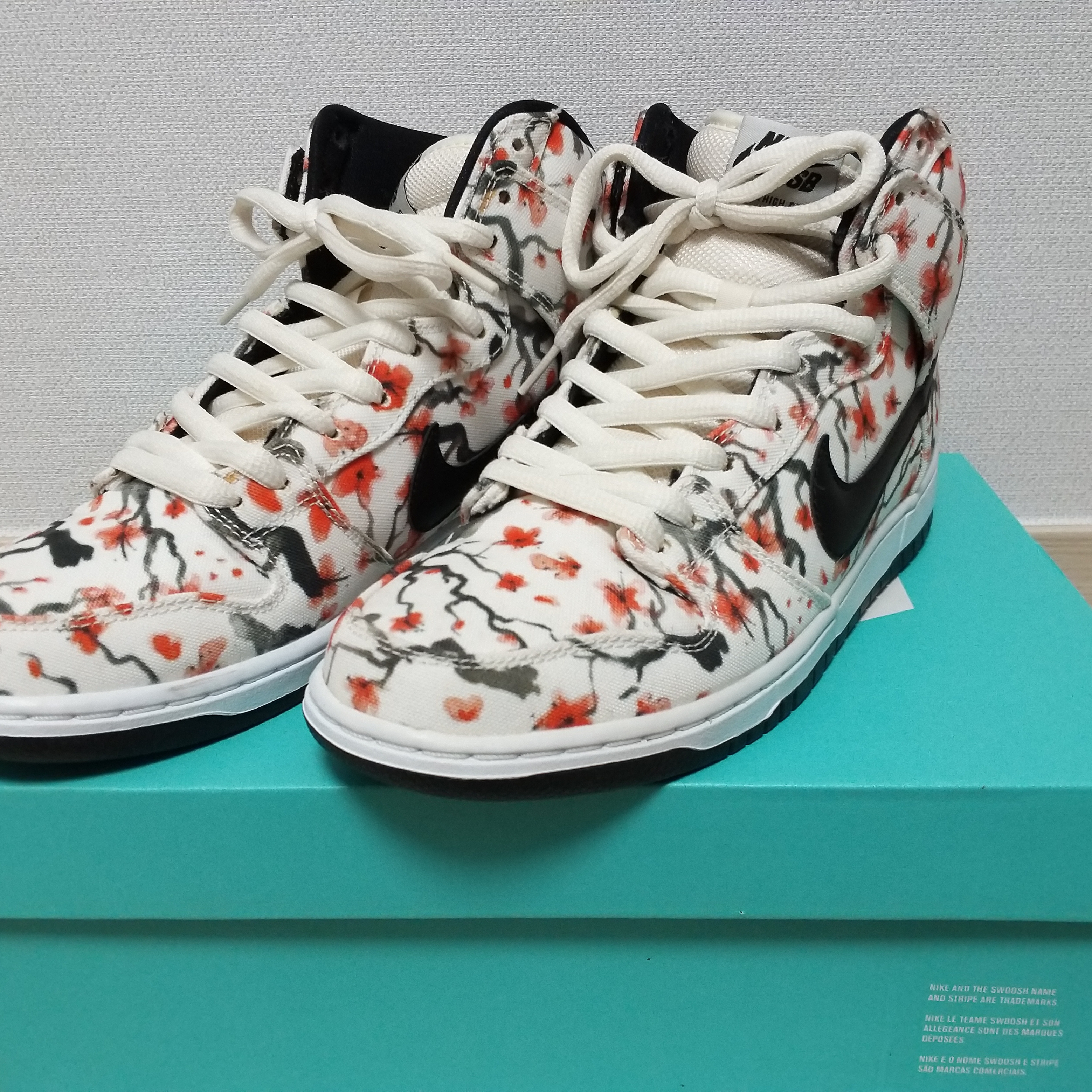 Nike SB Dunk High Cherry Blossom 착용 스타일 - 4