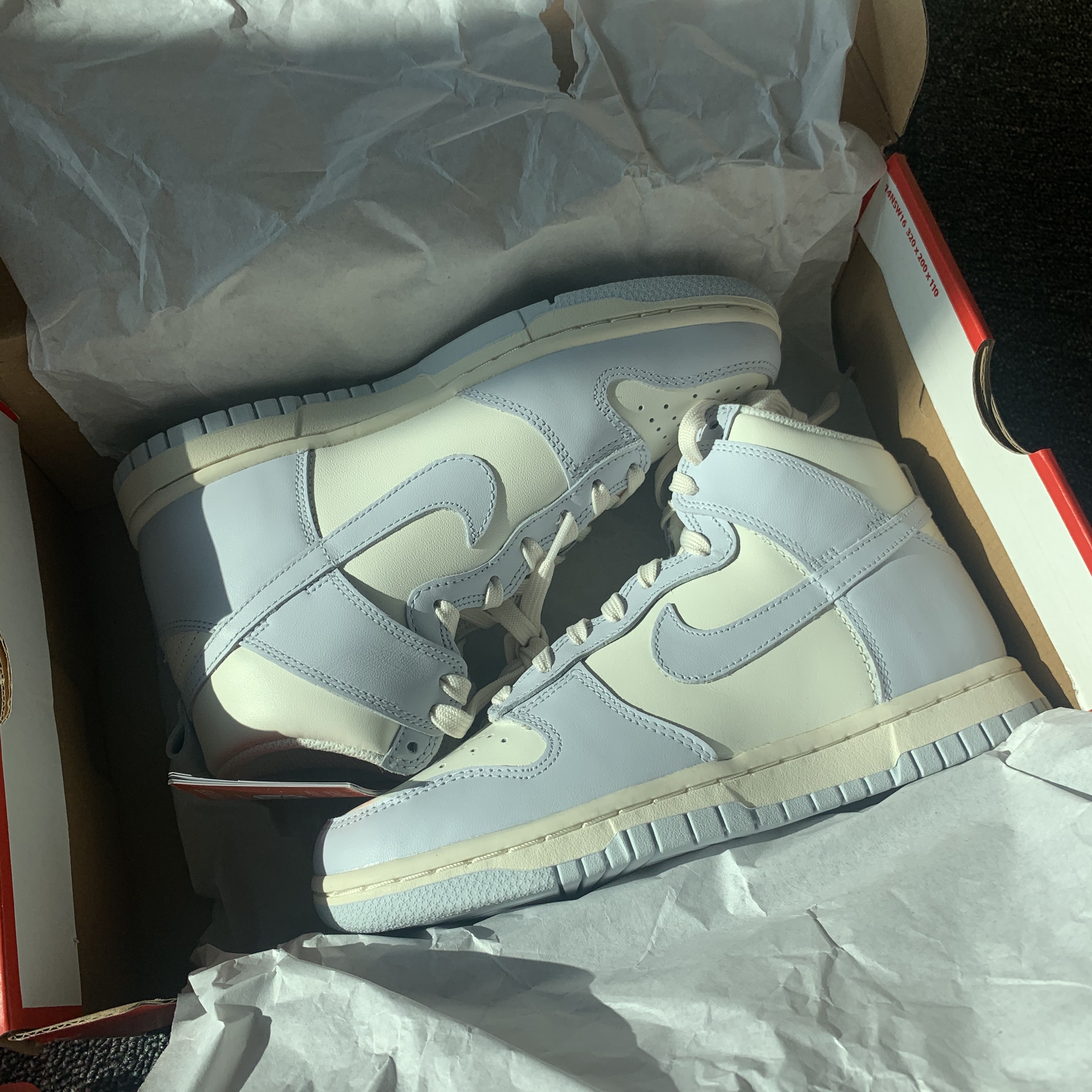 (W) Nike Dunk High Football Grey 착용 스타일 - 2
