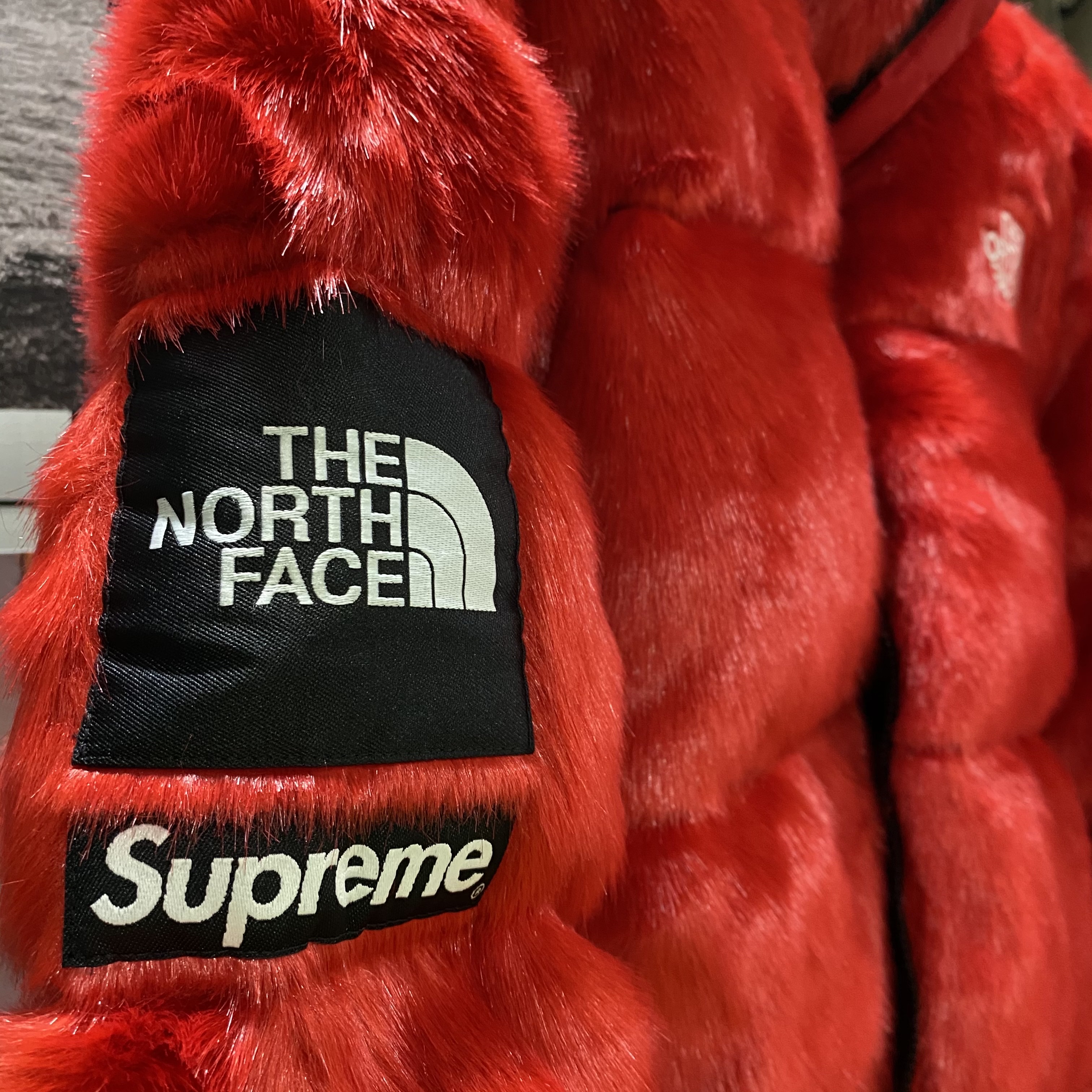 Supreme x The North Face Faux Fur Nuptse Jacket Red - 20FW 착용 스타일 - 3
