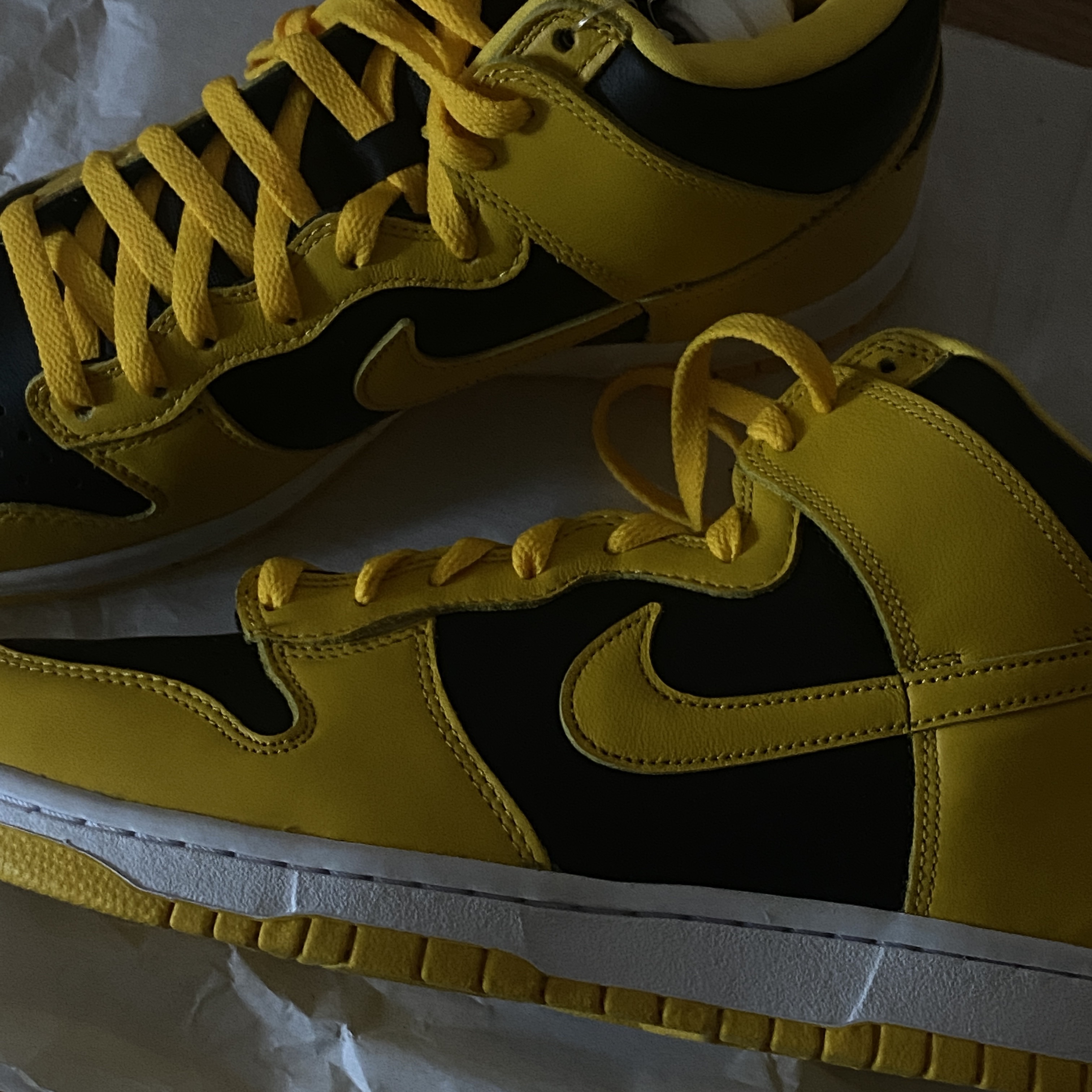 Nike Dunk High SP Varsity Maize 착용 스타일