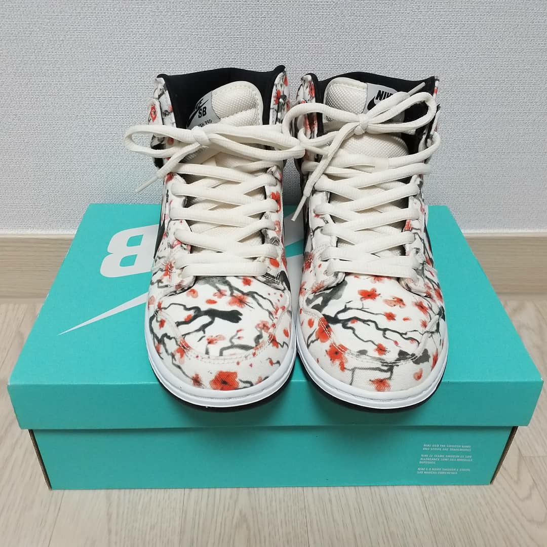 Nike SB Dunk High Cherry Blossom 착용 스타일 - 1