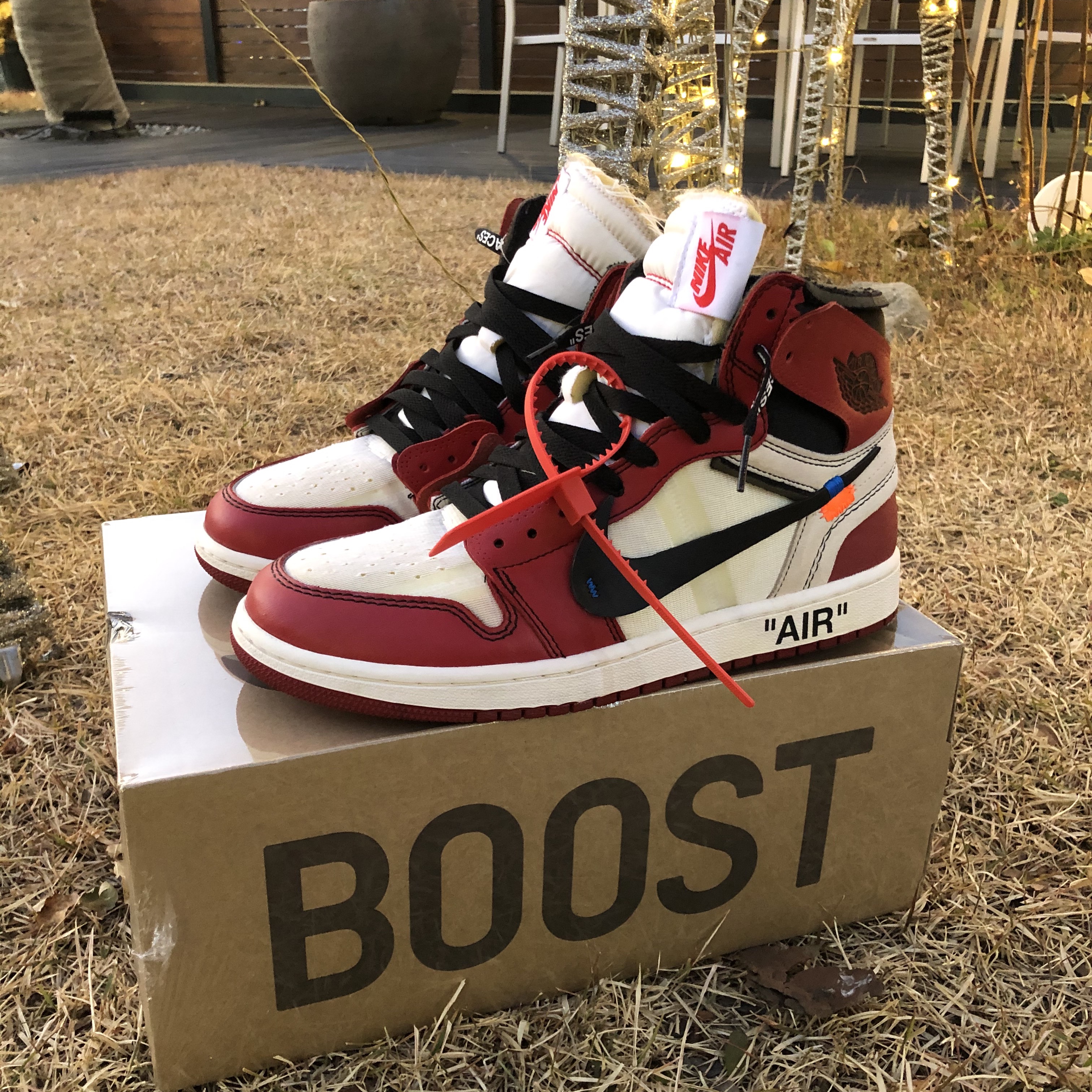 Adidas Yeezy Boost 350 V2 Beluga, Jordan 1 x Off-White Retro High Chicago The Ten 착용 스타일 - 2