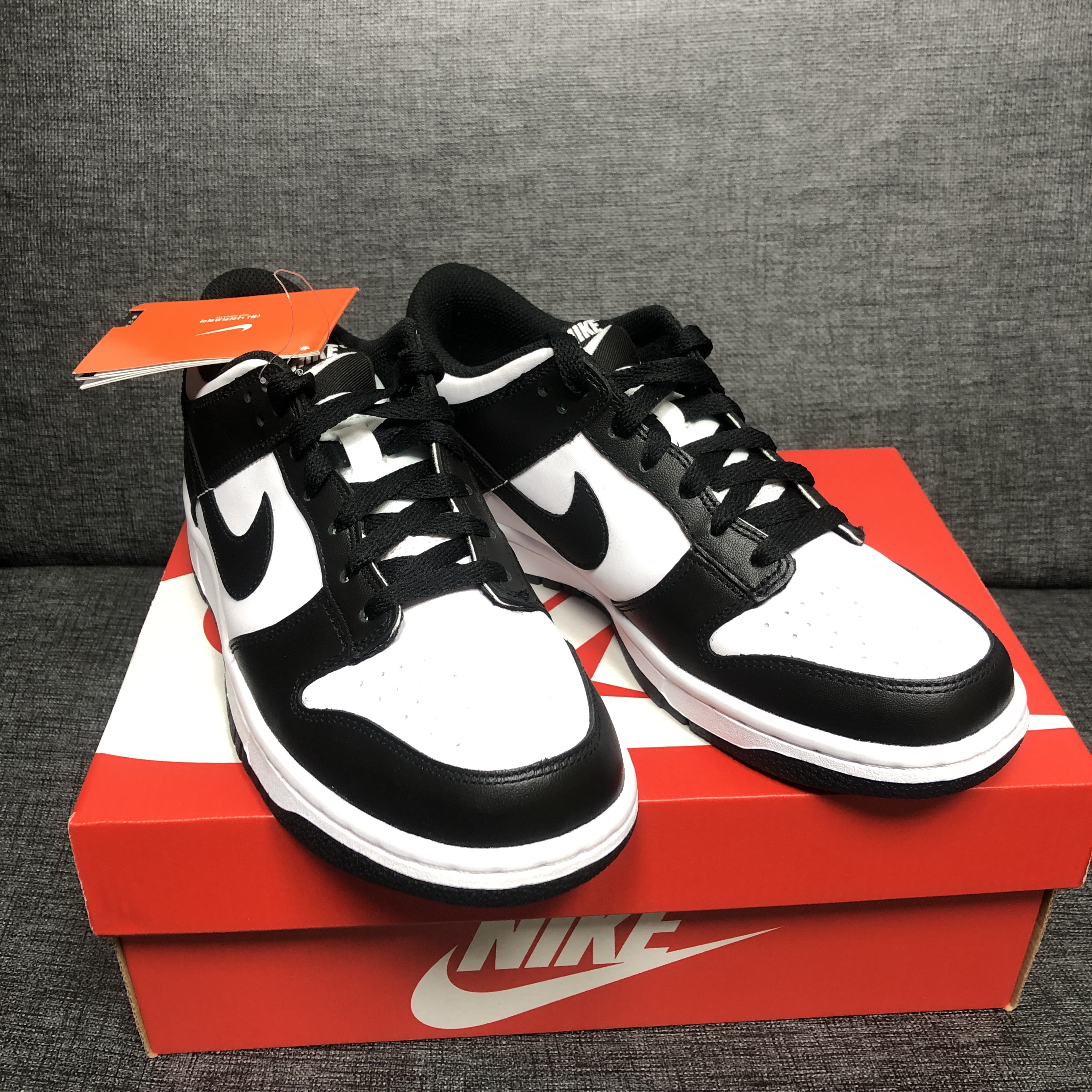 (GS) Nike Dunk Low Black 착용 스타일