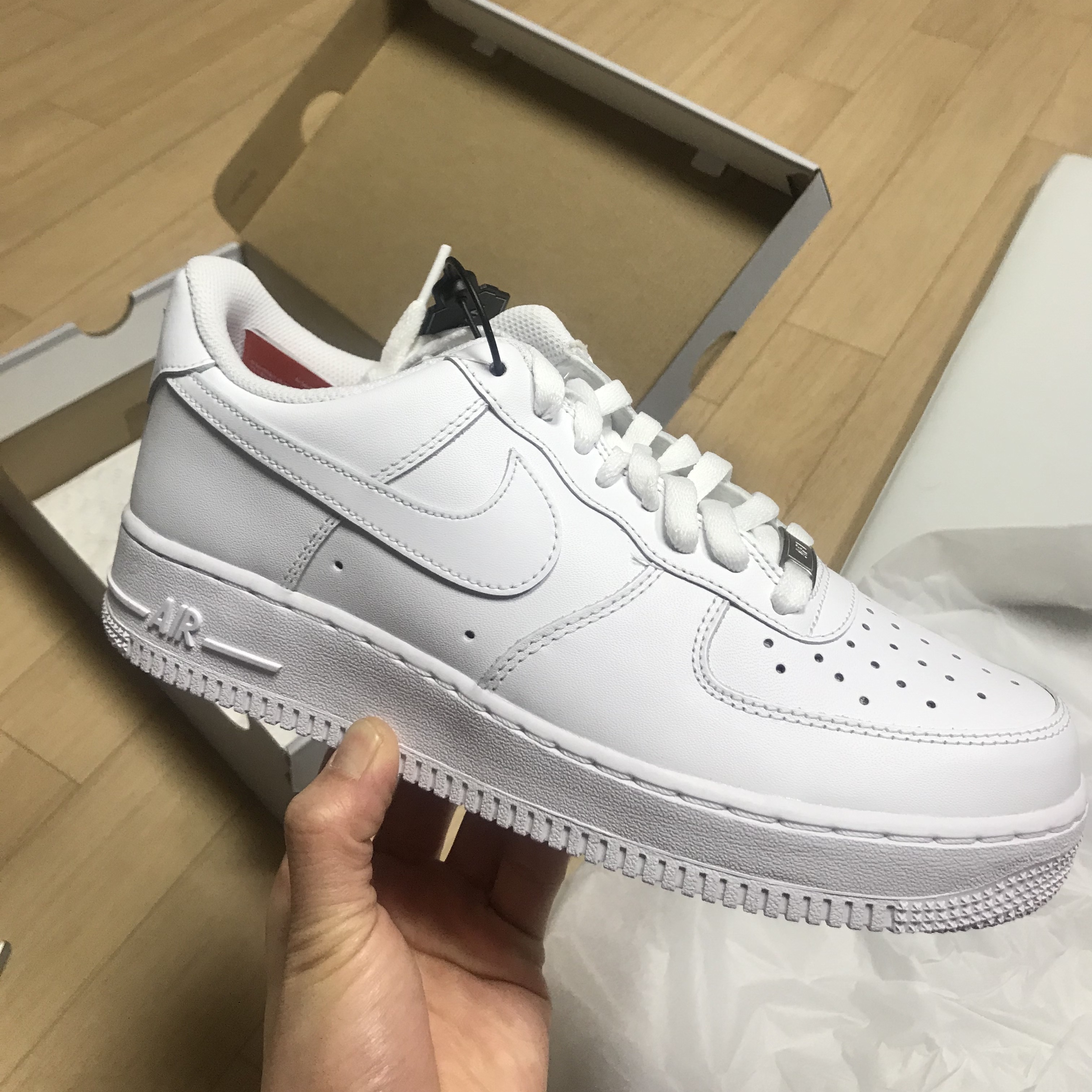 Nike Air Force 1 '07 Low White 착용 스타일 - 1