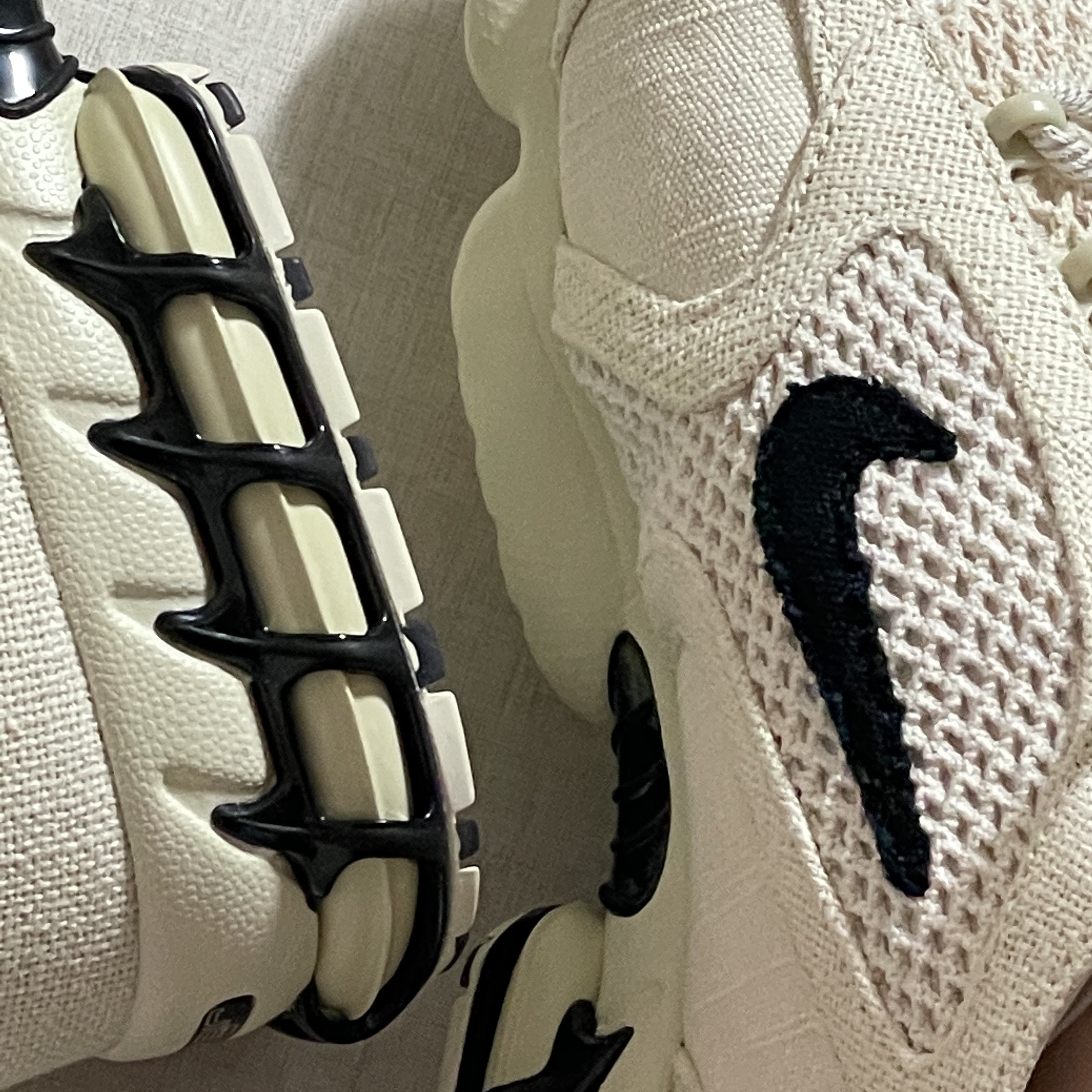Nike x Stussy Air Zoom Spiridon Cage 2 Fossil 착용 스타일