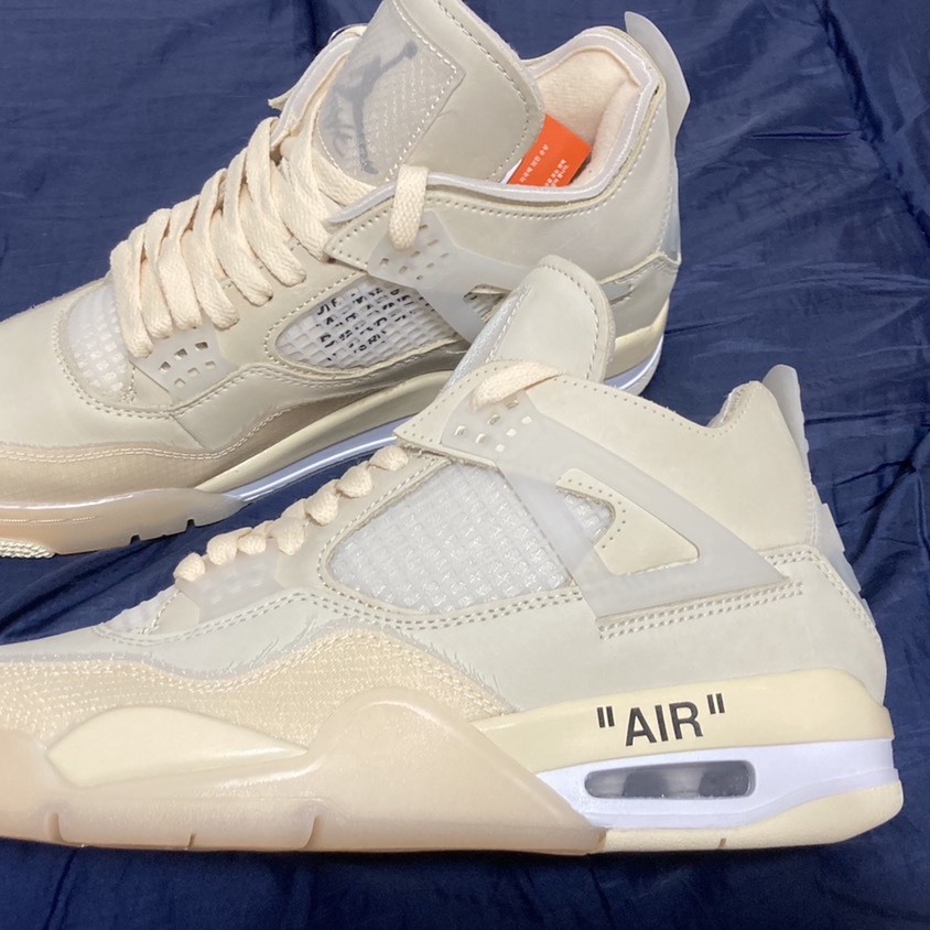 (W) Jordan 4 x Off-White Retro SP Sail 착용 스타일