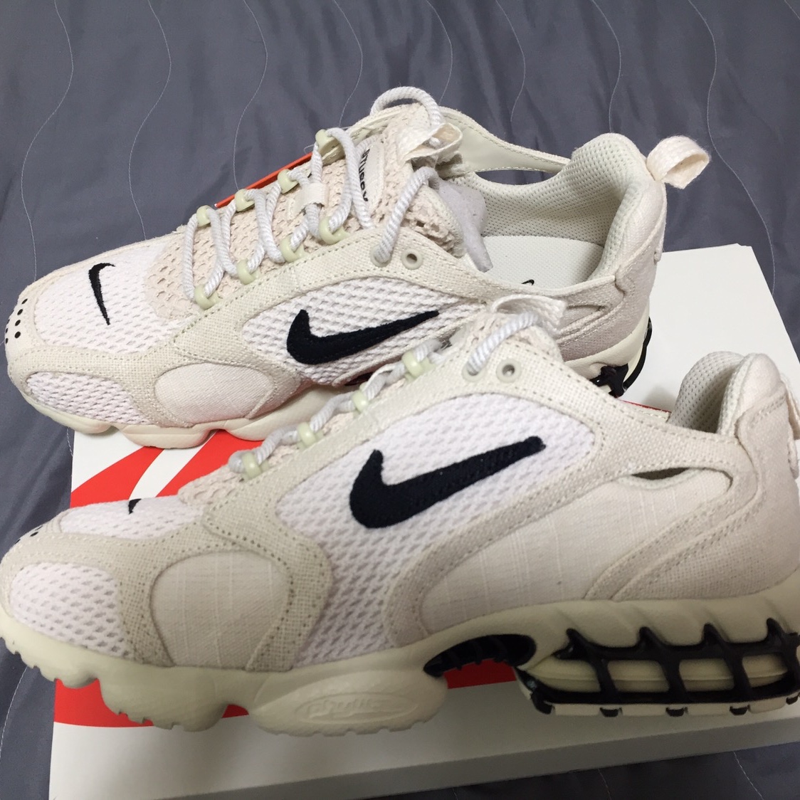 Nike x Stussy Air Zoom Spiridon Cage 2 Fossil 착용 스타일