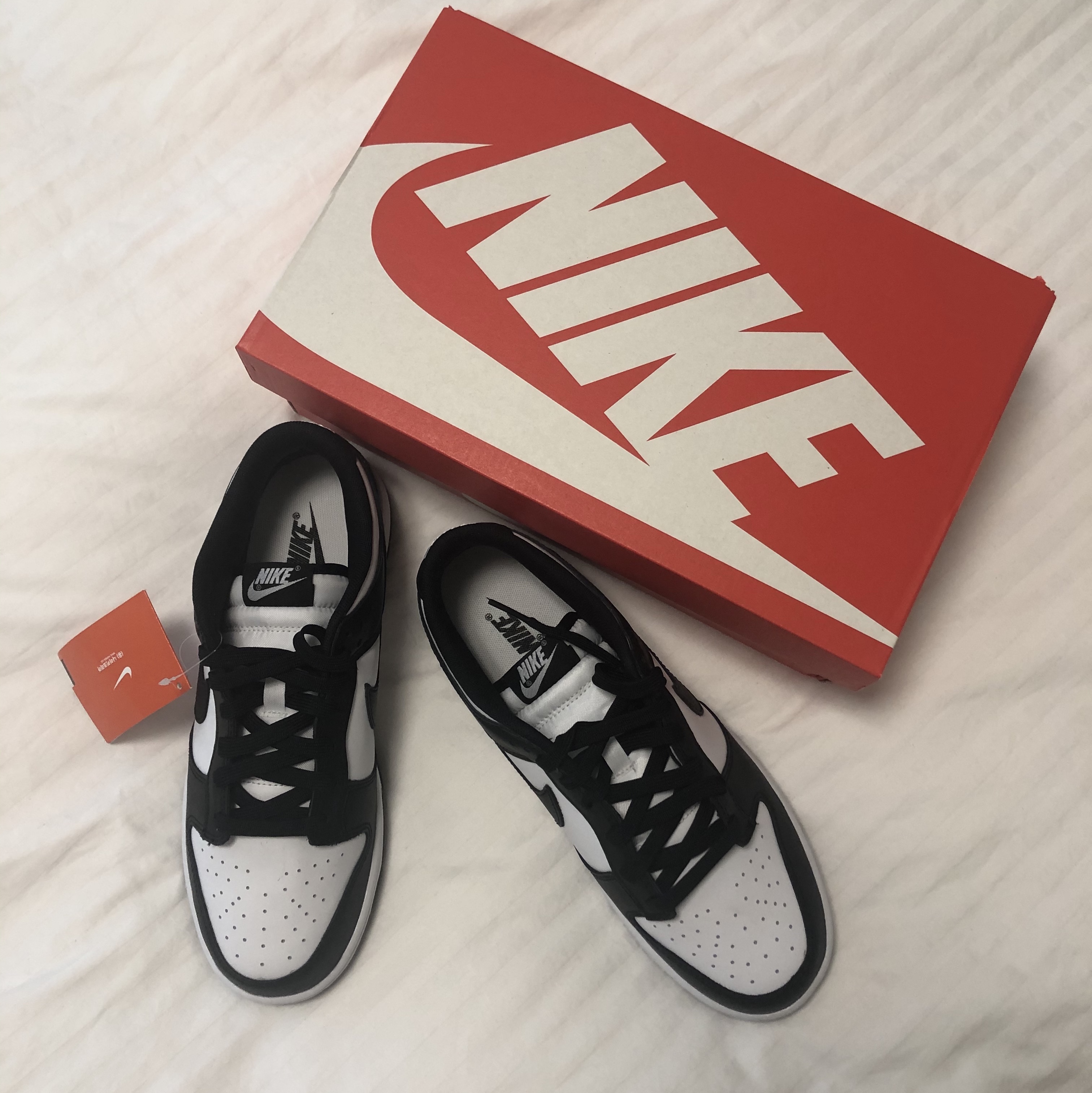 Nike Dunk Low Retro Black 착용 스타일 - 2