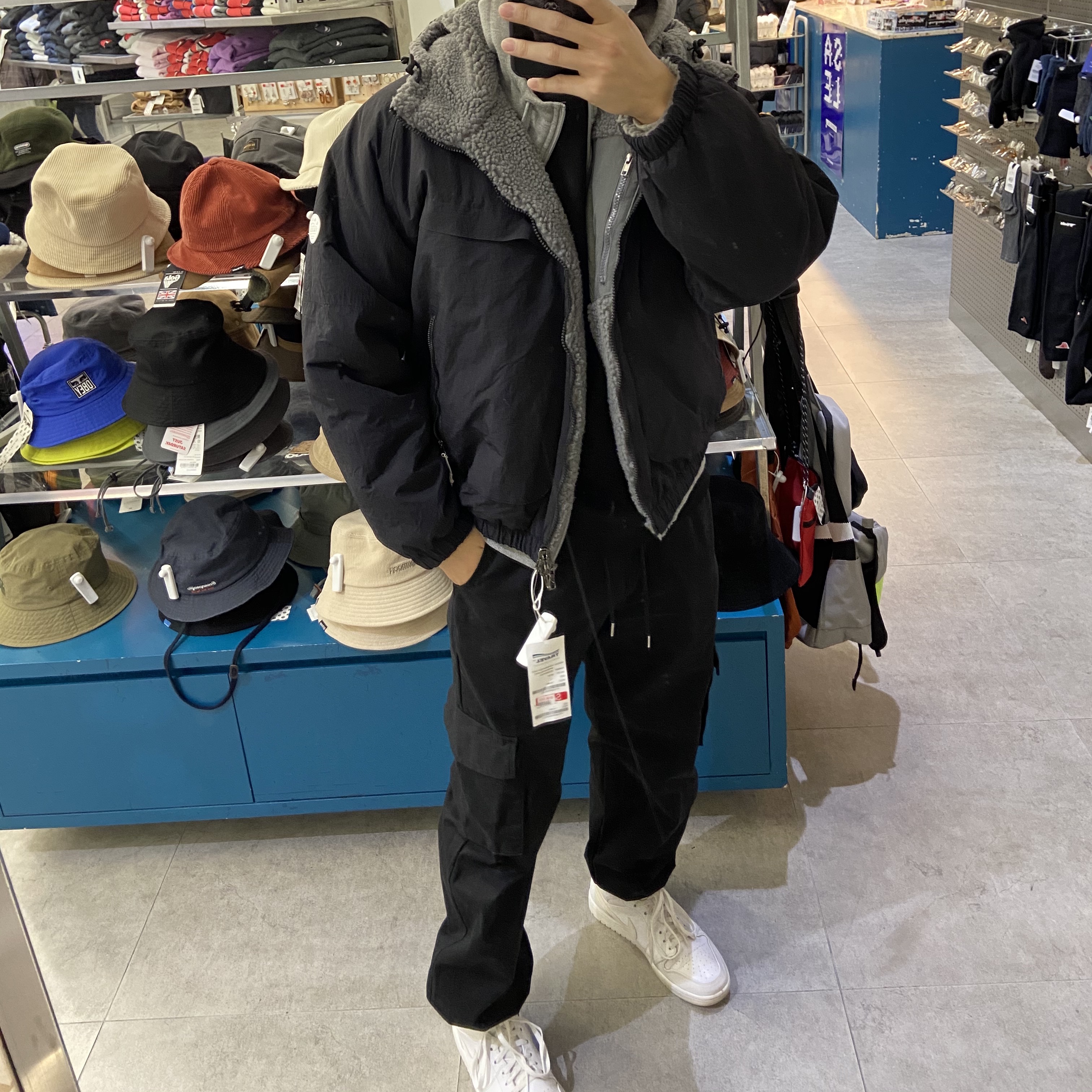 Jordan 1 Mid Triple White 착용 스타일