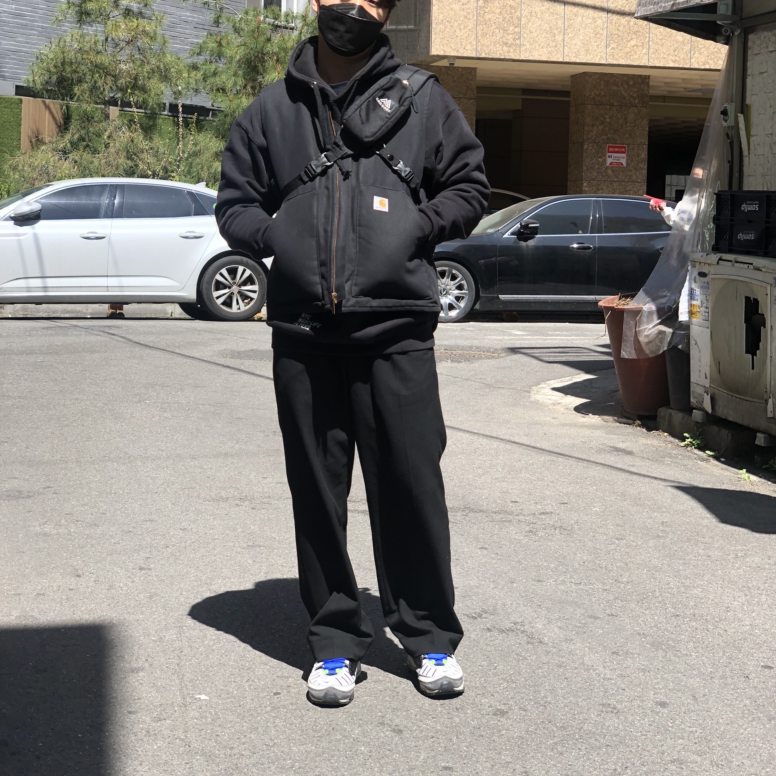 Nike Air Max 98 White Black Racer Blue 착용 스타일