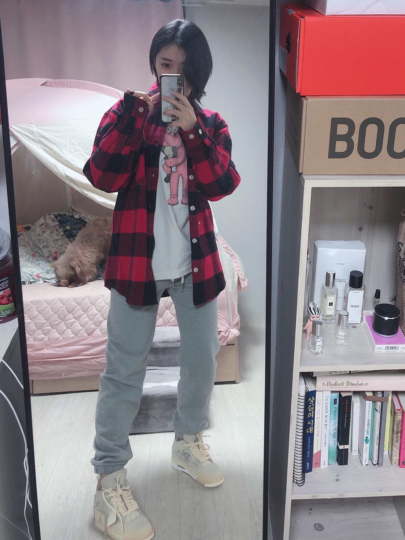 (W) Jordan 4 x Off-White Retro SP Sail 착용 스타일