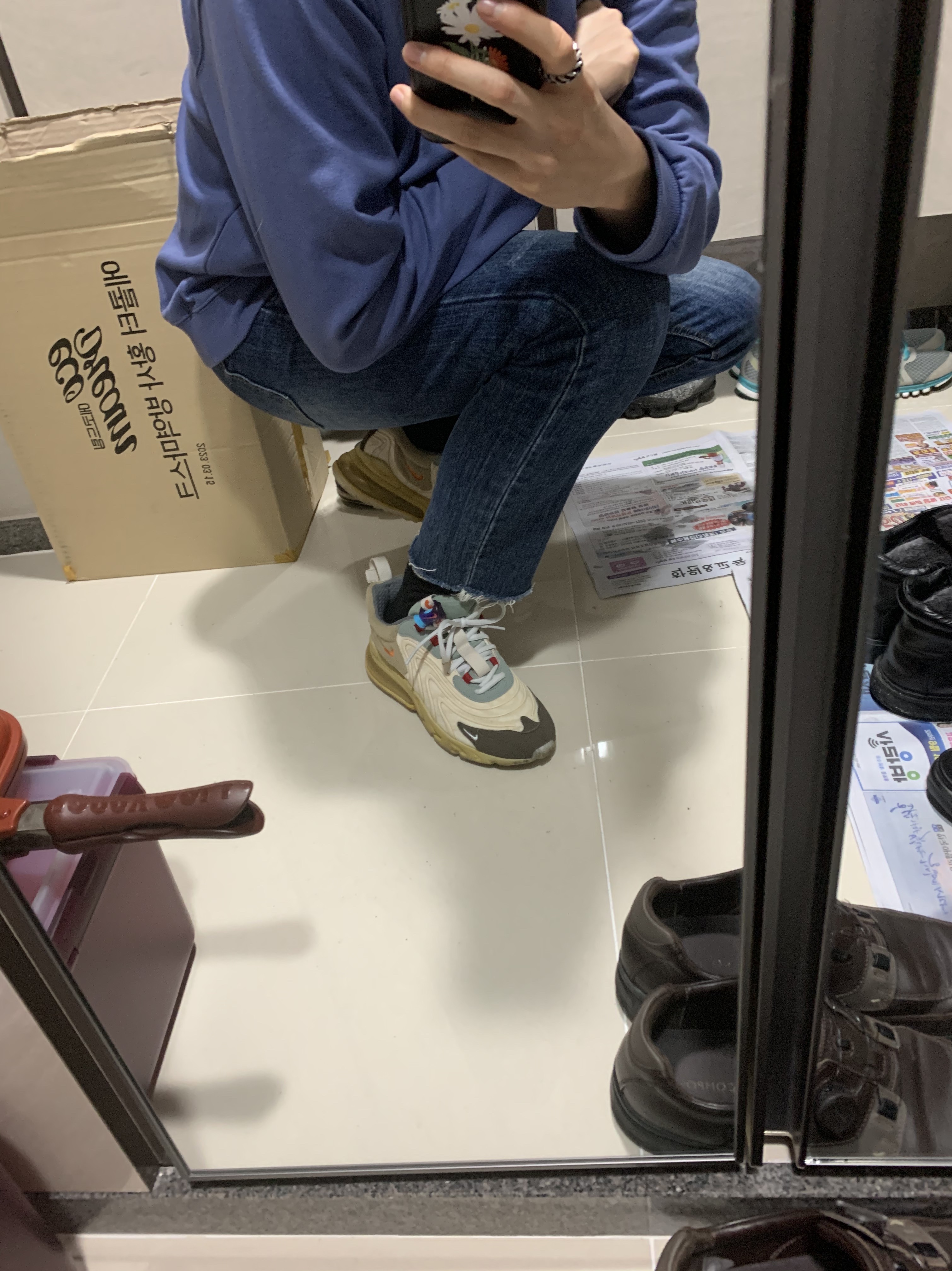 Nike x Travis Scott Air Max 270 React Cactus Trails 착용 스타일 - 1